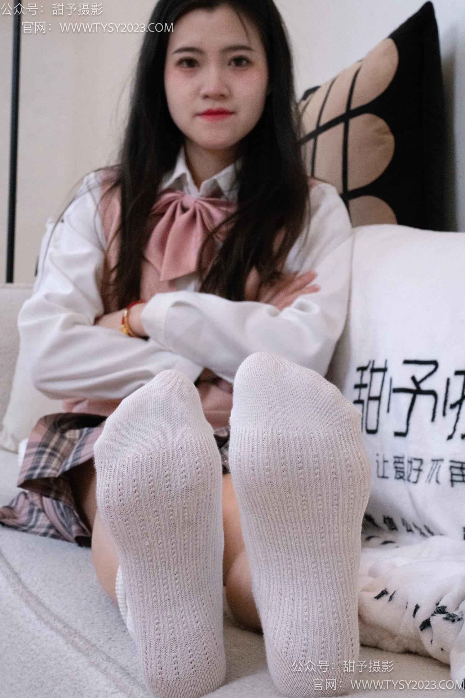 图片[61]-甜予摄影 NO.049 小粥-板鞋、白棉袜、裸足[135P] – 速更版-美库