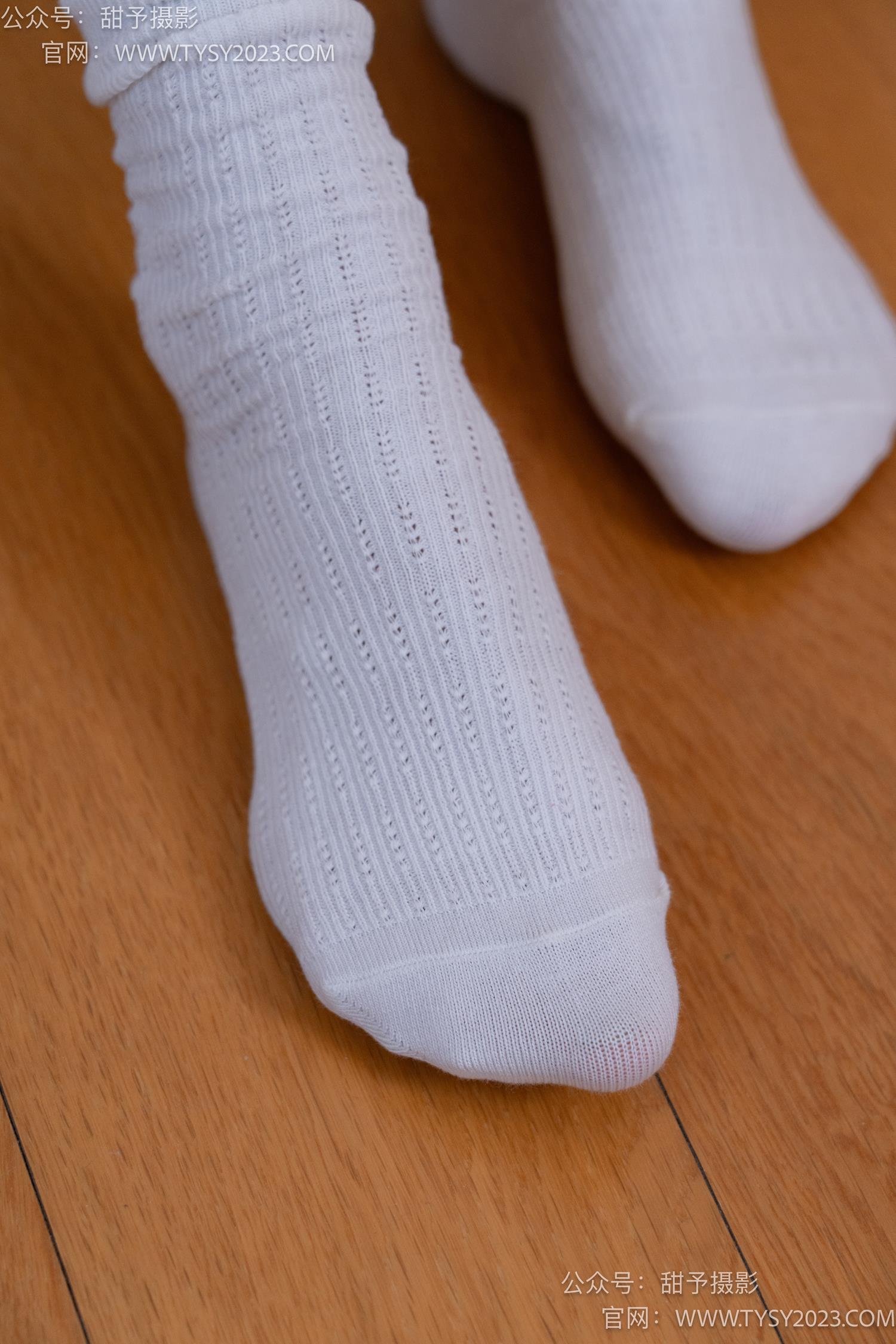 图片[86]-甜予摄影 NO.049 小粥-板鞋、白棉袜、裸足[135P] – 速更版-美库
