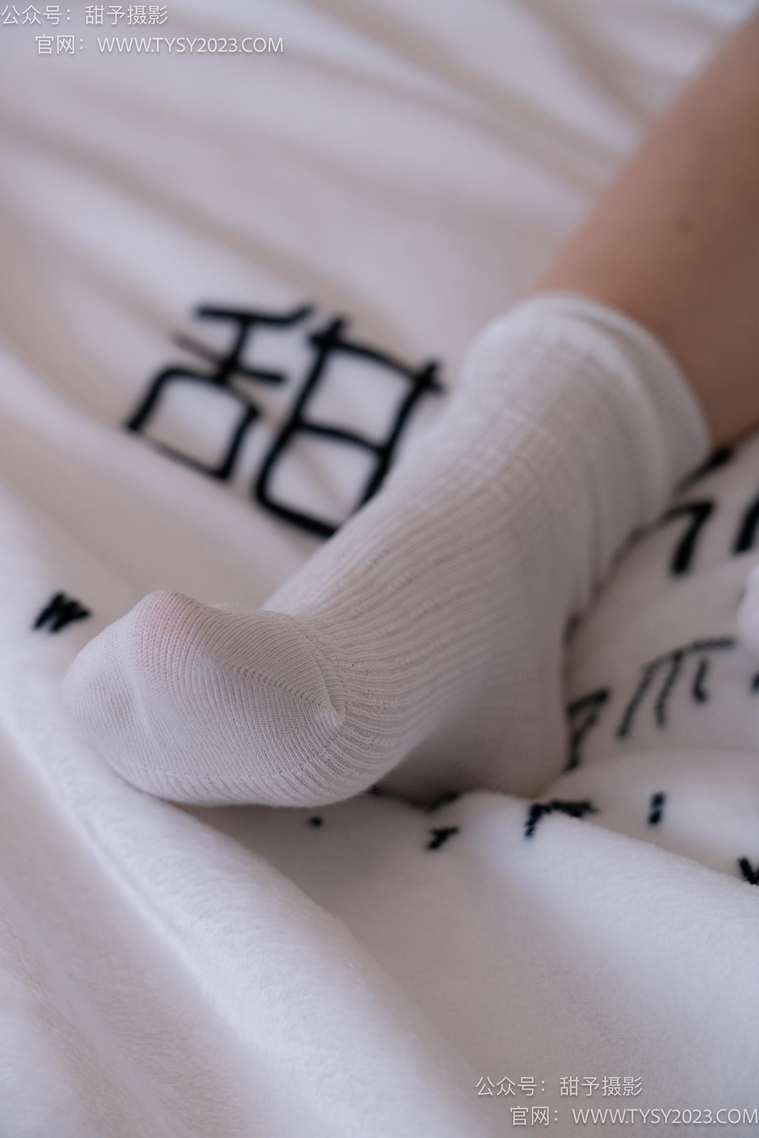 图片[89]-甜予摄影 NO.049 小粥-板鞋、白棉袜、裸足[135P] – 速更版-美库