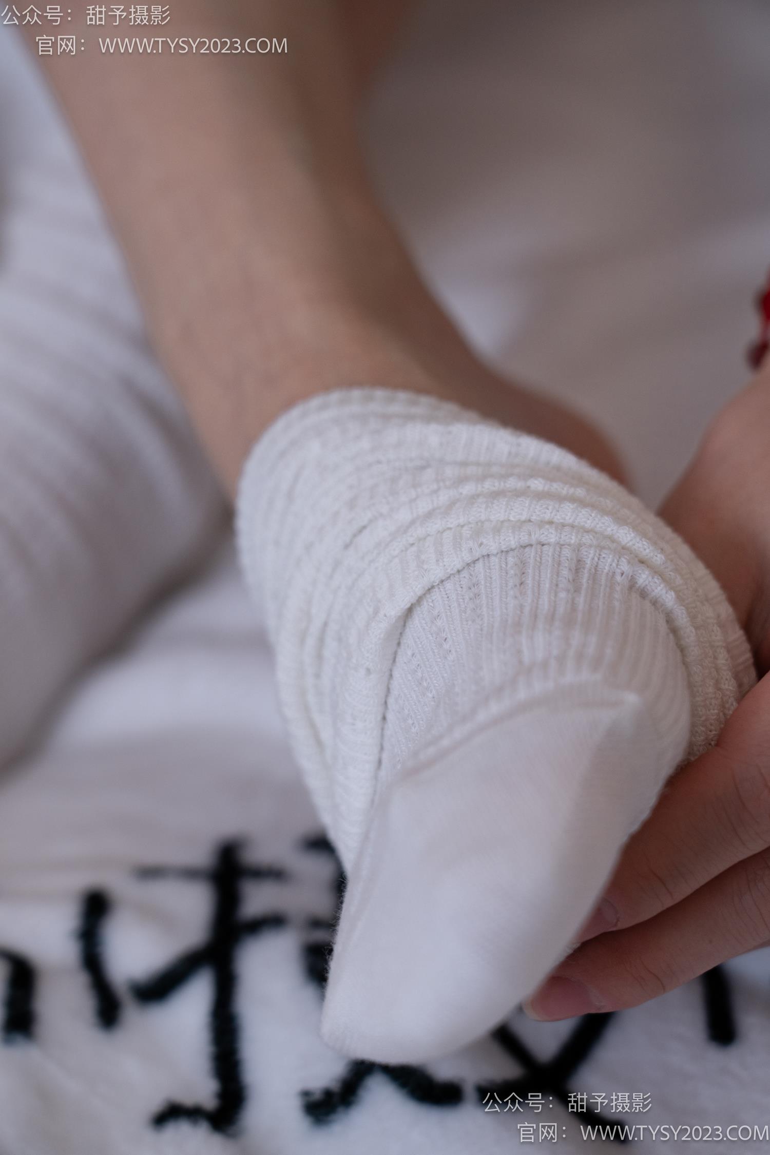 图片[97]-甜予摄影 NO.049 小粥-板鞋、白棉袜、裸足[135P] – 速更版-美库