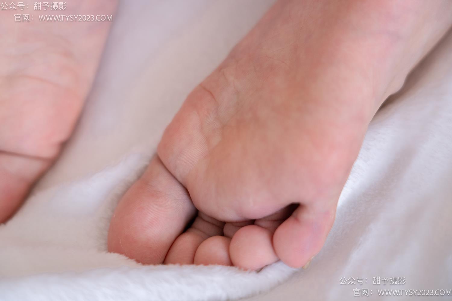 图片[118]-甜予摄影 NO.049 小粥-板鞋、白棉袜、裸足[135P] – 速更版-美库