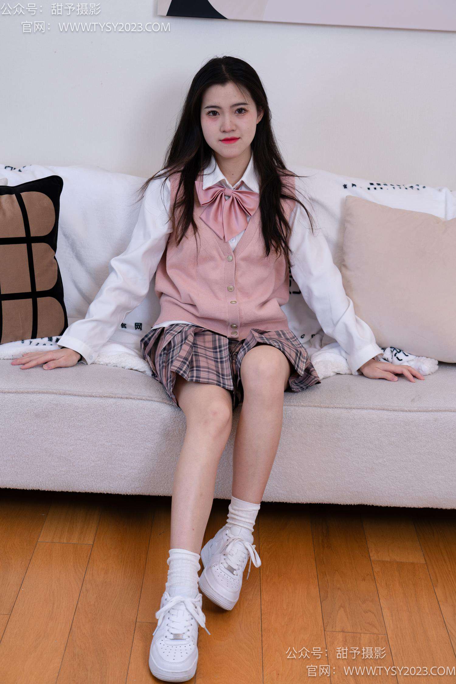 图片[136]-甜予摄影 NO.049 小粥-板鞋、白棉袜、裸足[135P] – 速更版-美库