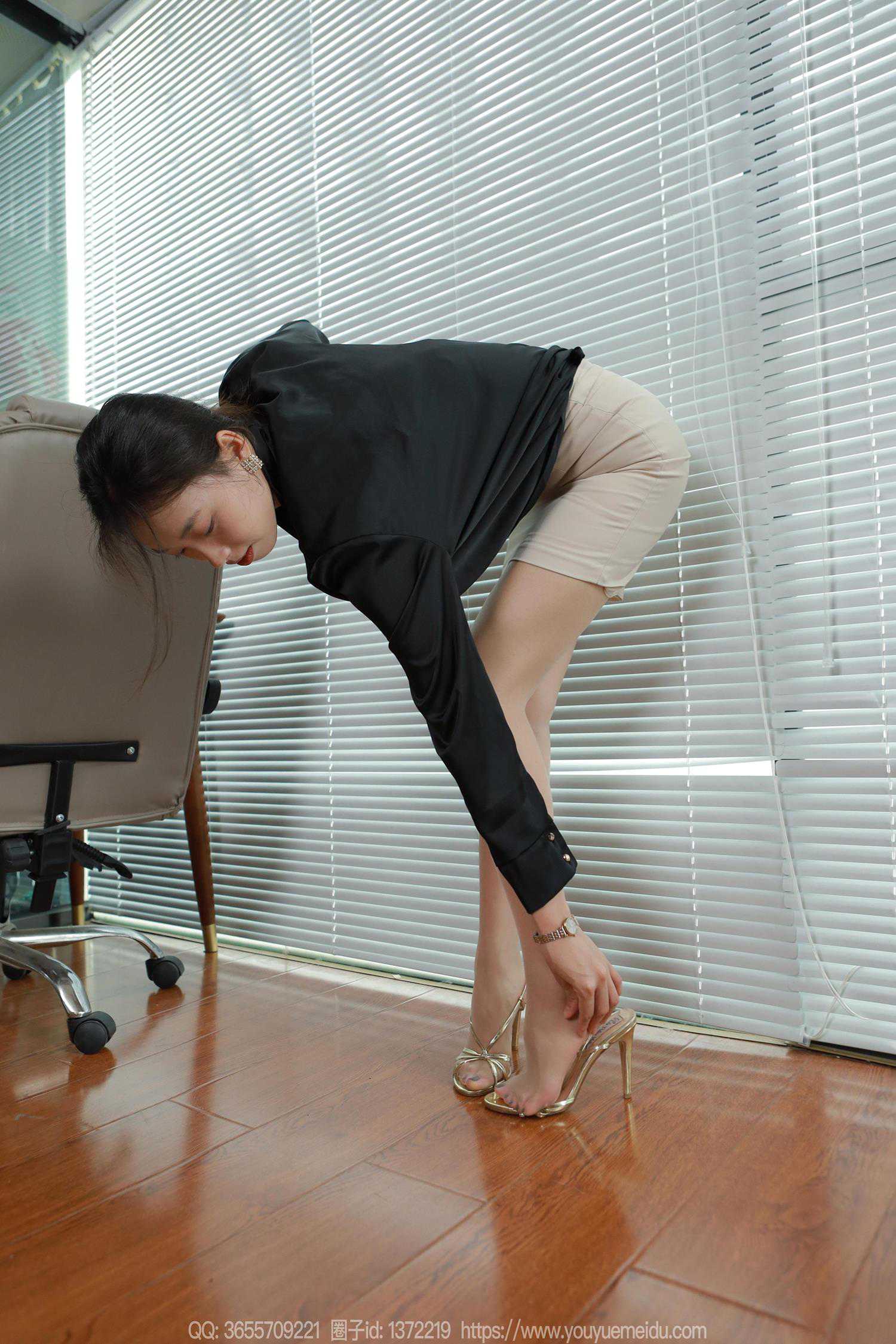 图片[33]-[IESS异思趣向] 2024.07.15 丝享家1794：小九《黑色荡领（下）》[87P] – 速更版-美库