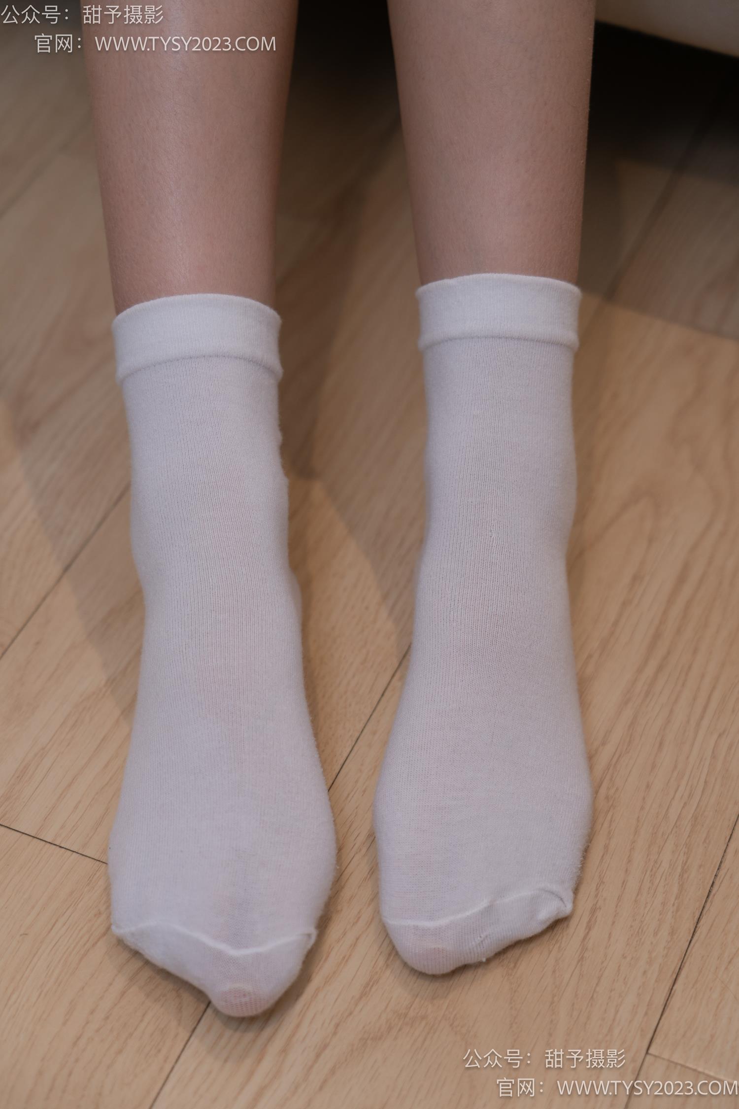 图片[63]-甜予摄影 NO.050 璇璇-板鞋、白棉袜、裸足、泡脚剪指甲剧情[178P] – 速更版-美库