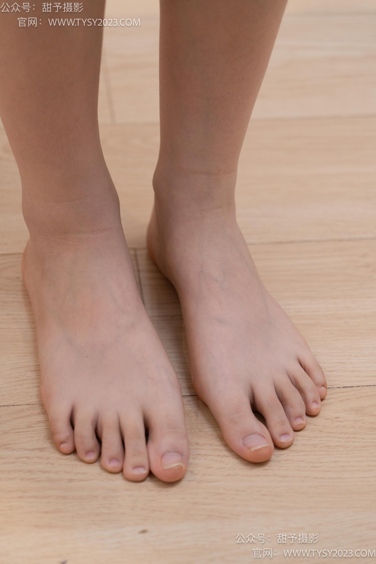 图片[79]-甜予摄影 NO.050 璇璇-板鞋、白棉袜、裸足、泡脚剪指甲剧情[178P] – 速更版-美库