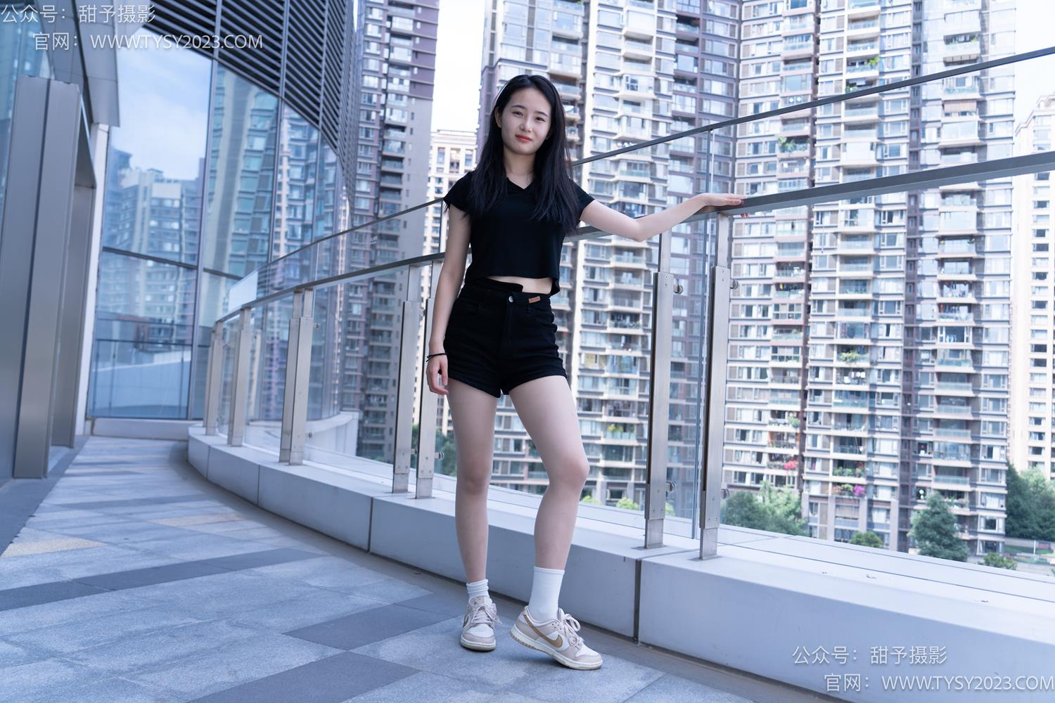 图片[15]-甜予摄影 NO.052 思思-板鞋、白棉袜、肉丝[128P] – 速更版-美库