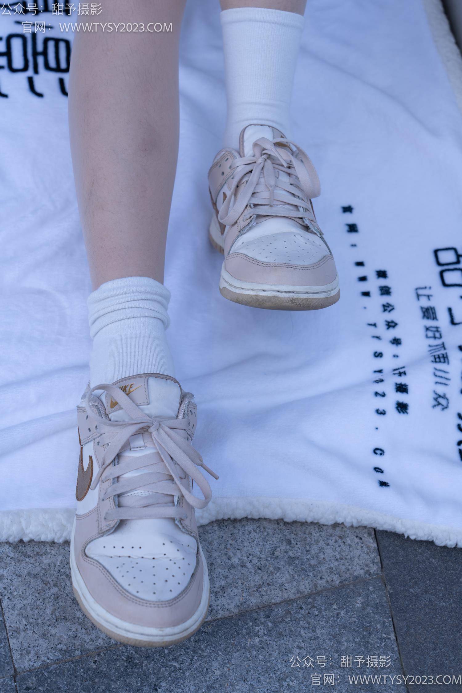 图片[21]-甜予摄影 NO.052 思思-板鞋、白棉袜、肉丝[128P] – 速更版-美库