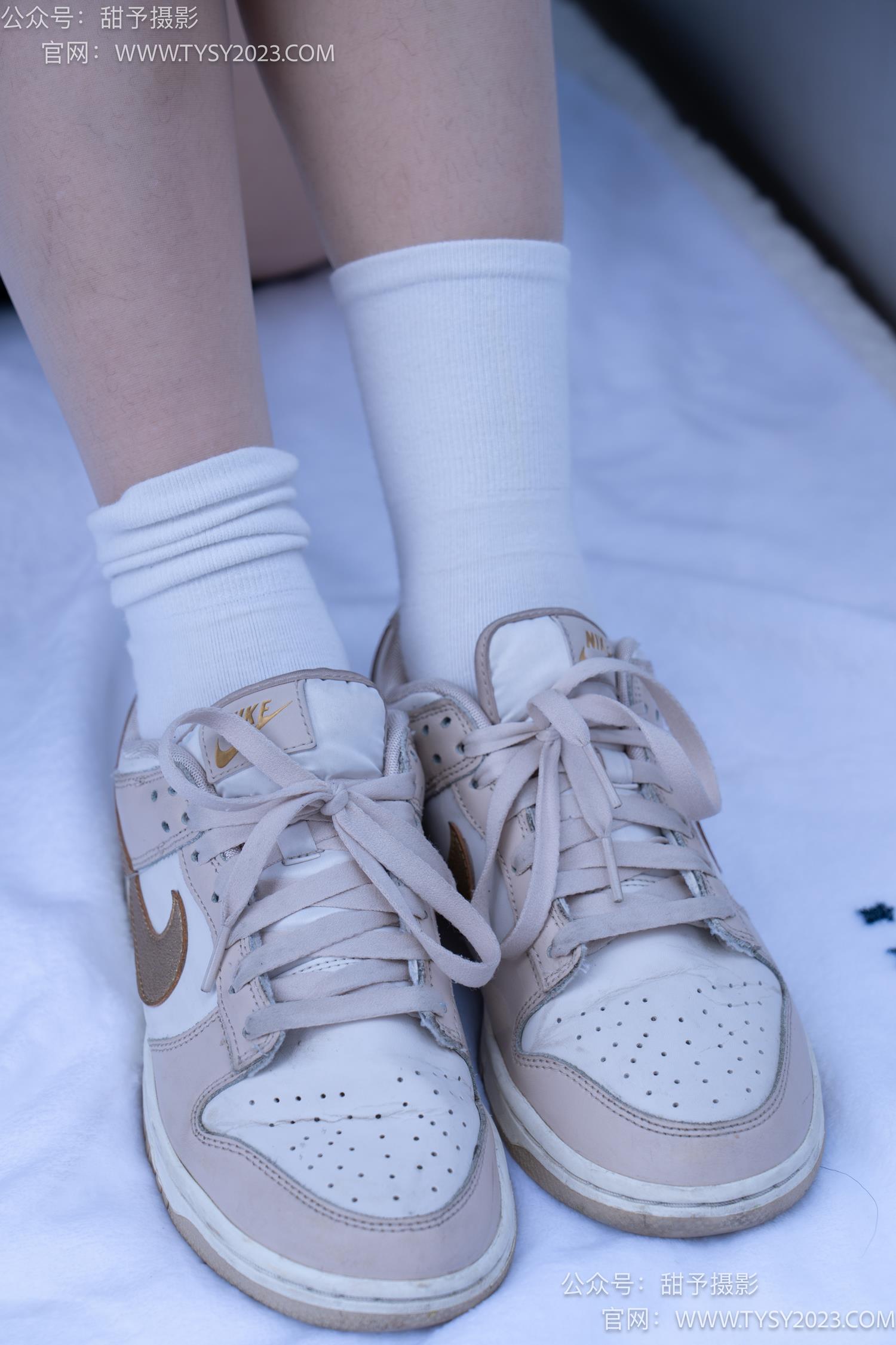 图片[22]-甜予摄影 NO.052 思思-板鞋、白棉袜、肉丝[128P] – 速更版-美库