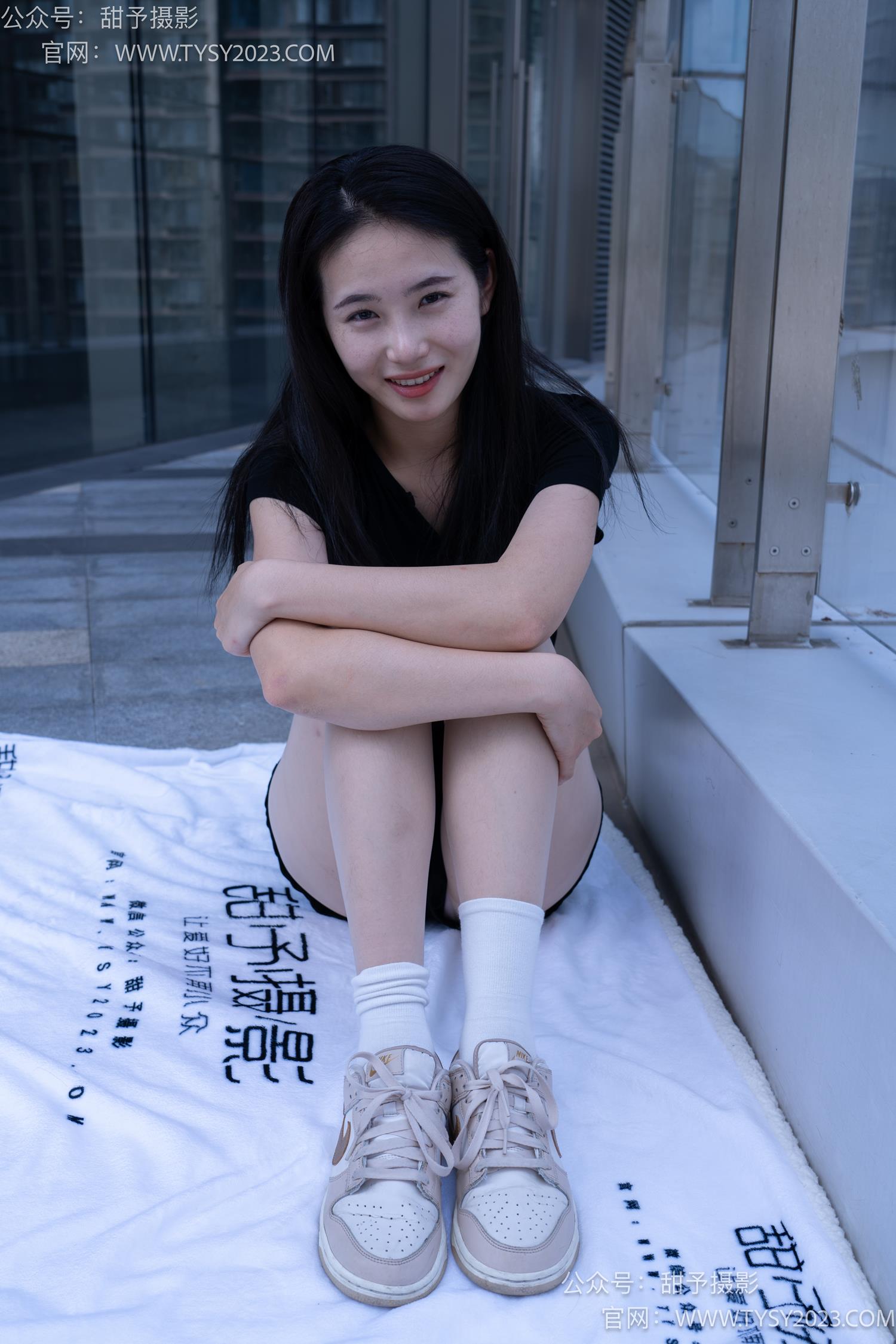 图片[24]-甜予摄影 NO.052 思思-板鞋、白棉袜、肉丝[128P] – 速更版-美库