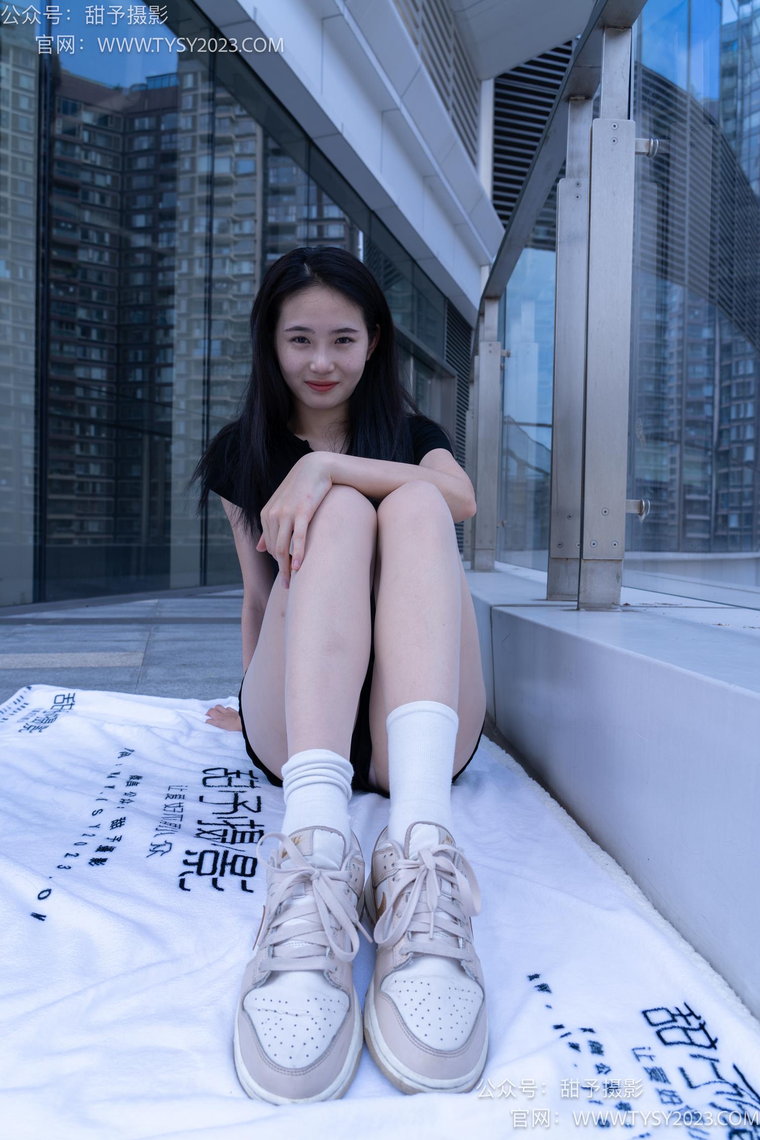 图片[25]-甜予摄影 NO.052 思思-板鞋、白棉袜、肉丝[128P] – 速更版-美库