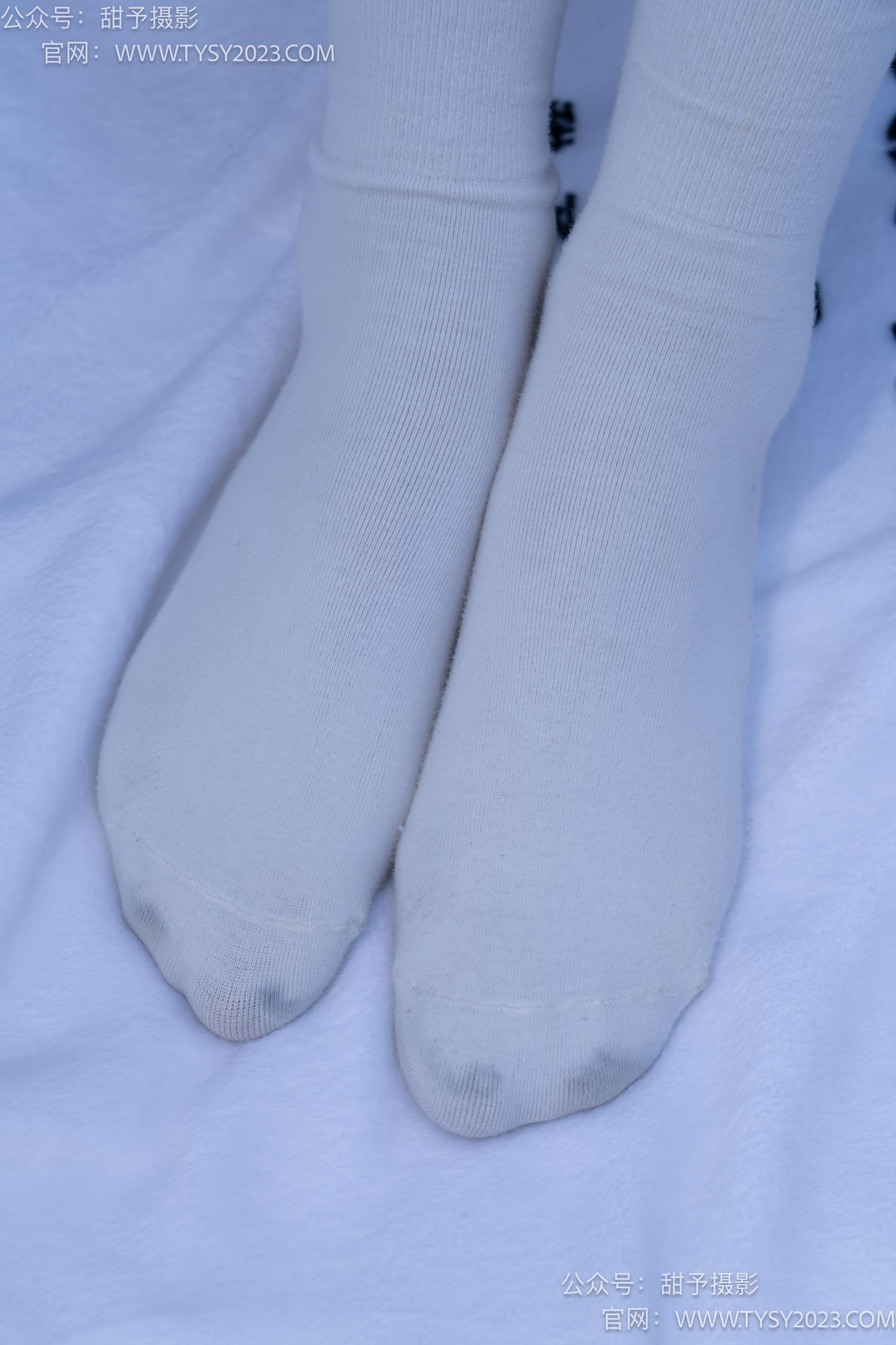图片[57]-甜予摄影 NO.052 思思-板鞋、白棉袜、肉丝[128P] – 速更版-美库