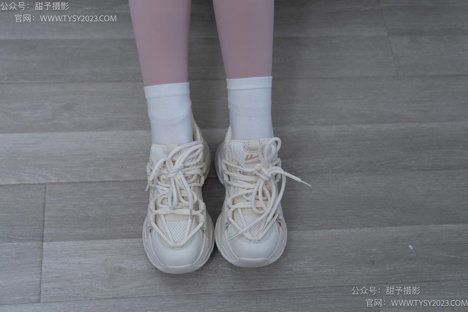 图片[10]-甜予摄影 NO.053 璇璇-瑜伽裤、运动鞋、白棉袜、裸足[149P] – 速更版-美库