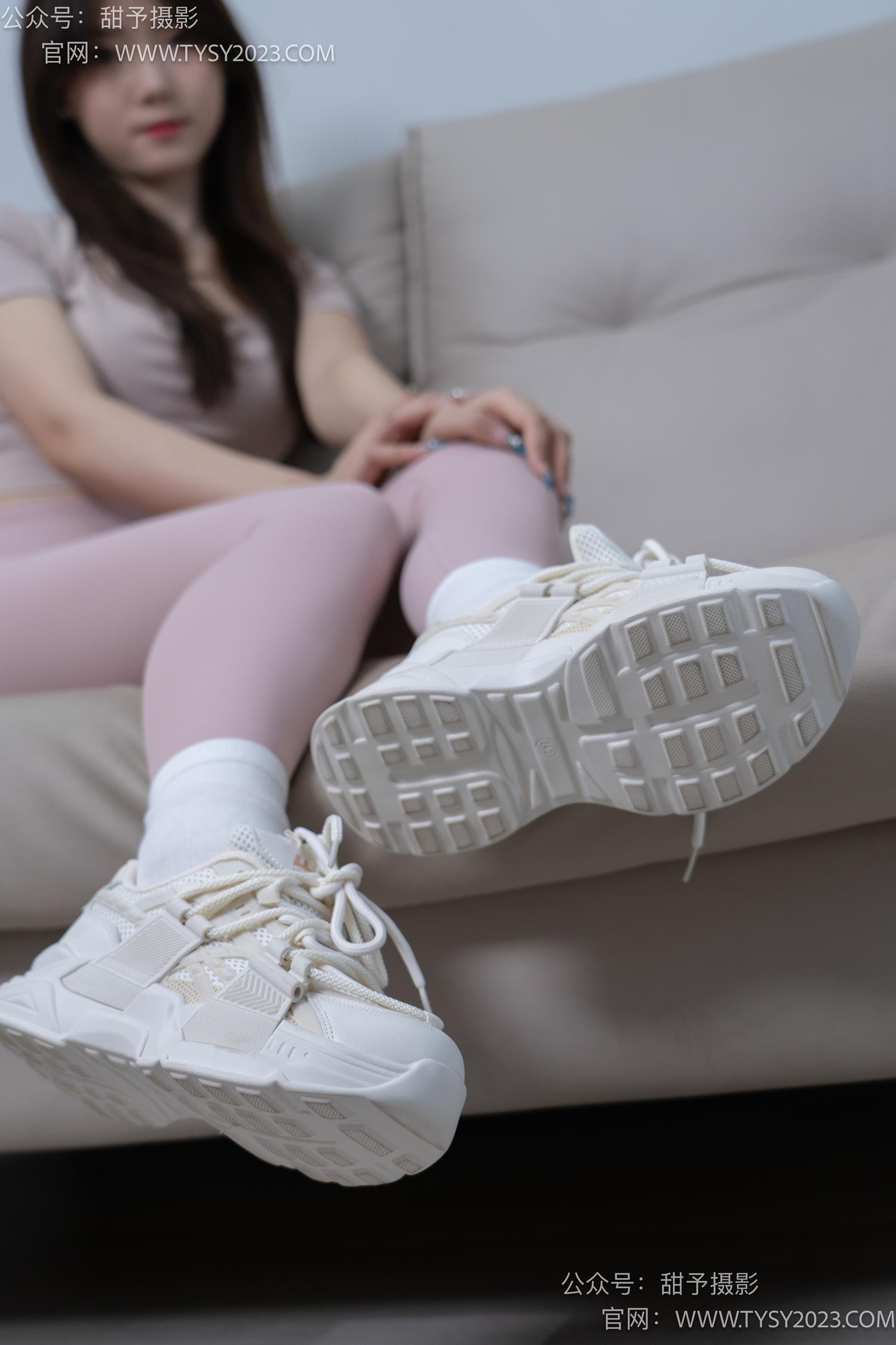 图片[40]-甜予摄影 NO.053 璇璇-瑜伽裤、运动鞋、白棉袜、裸足[149P] – 速更版-美库
