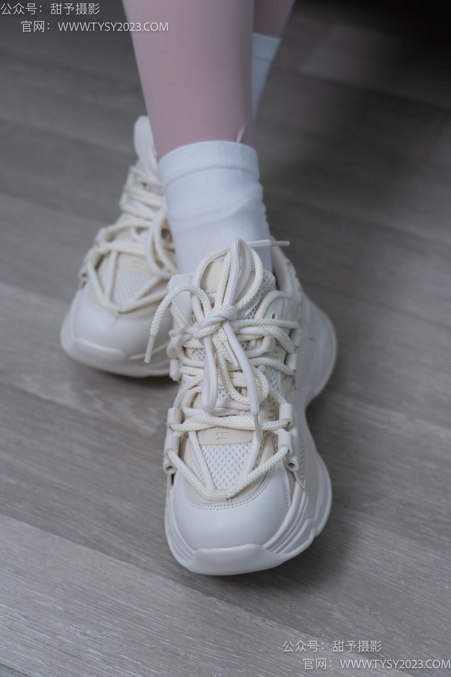 图片[42]-甜予摄影 NO.053 璇璇-瑜伽裤、运动鞋、白棉袜、裸足[149P] – 速更版-美库