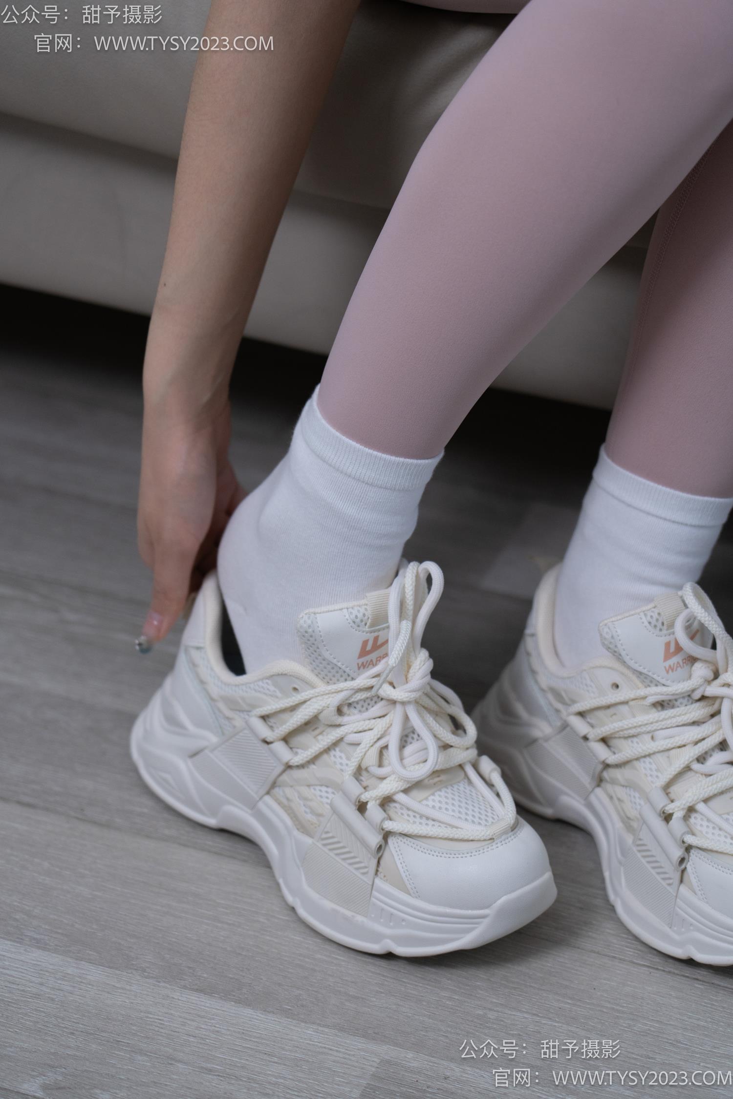 图片[51]-甜予摄影 NO.053 璇璇-瑜伽裤、运动鞋、白棉袜、裸足[149P] – 速更版-美库