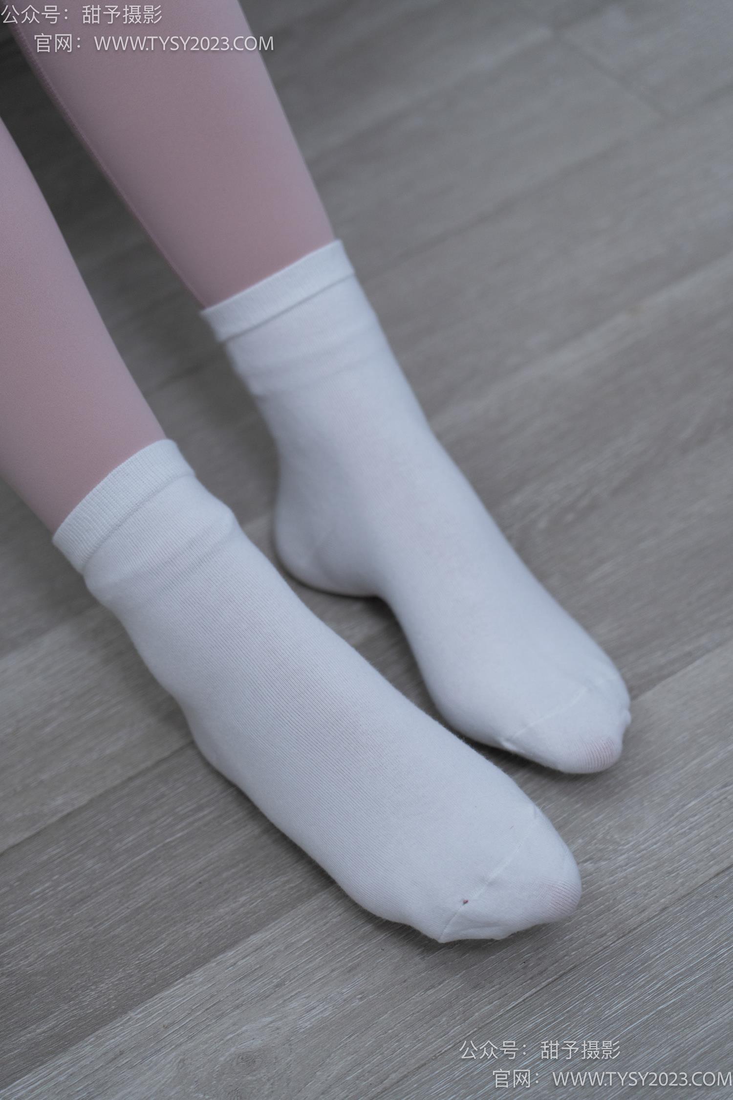 图片[58]-甜予摄影 NO.053 璇璇-瑜伽裤、运动鞋、白棉袜、裸足[149P] – 速更版-美库