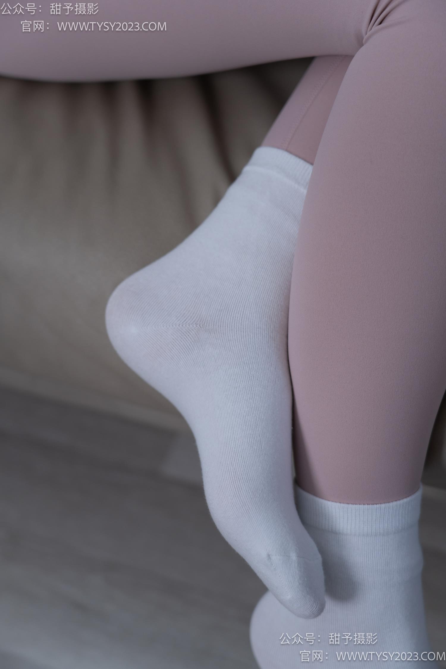 图片[63]-甜予摄影 NO.053 璇璇-瑜伽裤、运动鞋、白棉袜、裸足[149P] – 速更版-美库