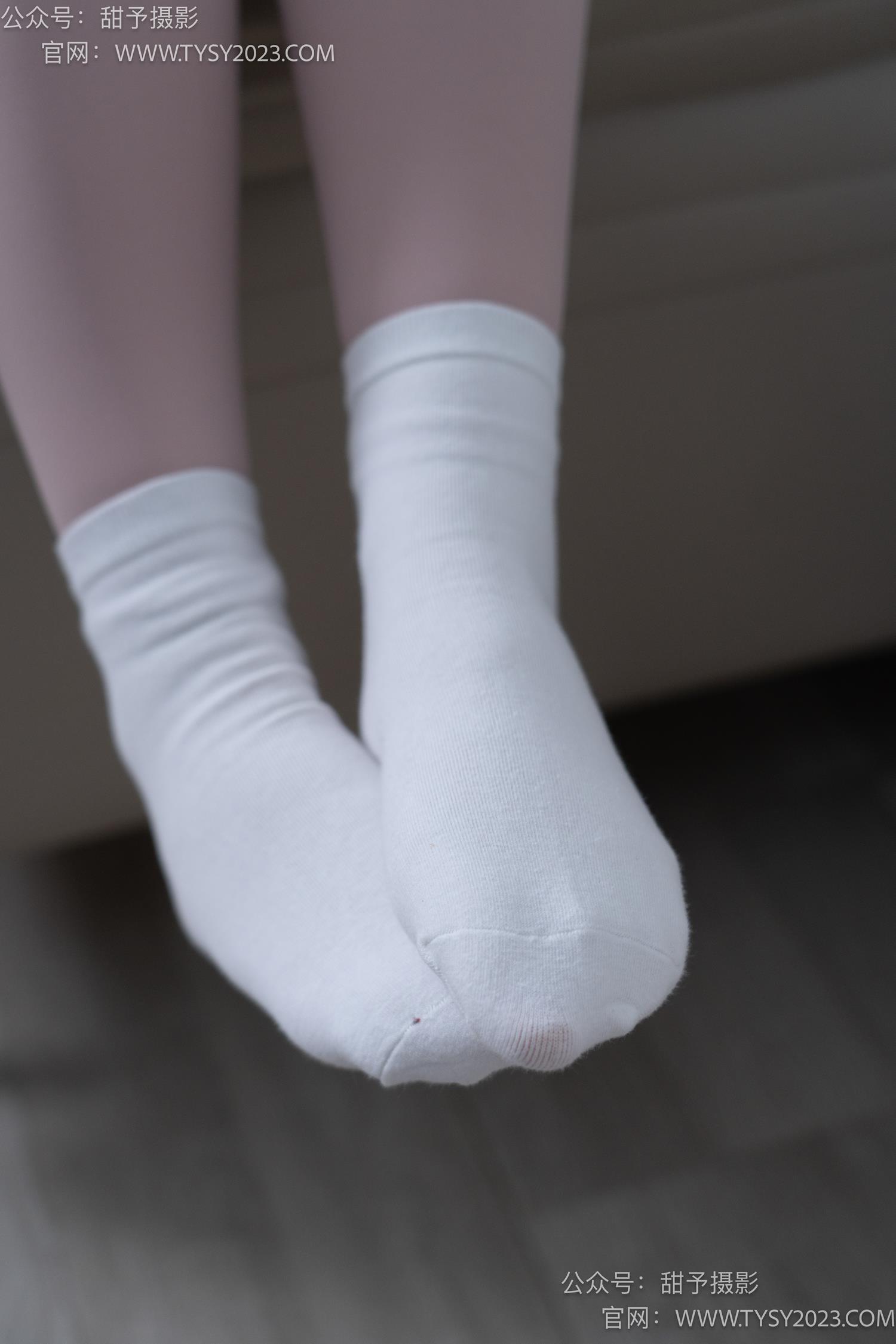 图片[74]-甜予摄影 NO.053 璇璇-瑜伽裤、运动鞋、白棉袜、裸足[149P] – 速更版-美库