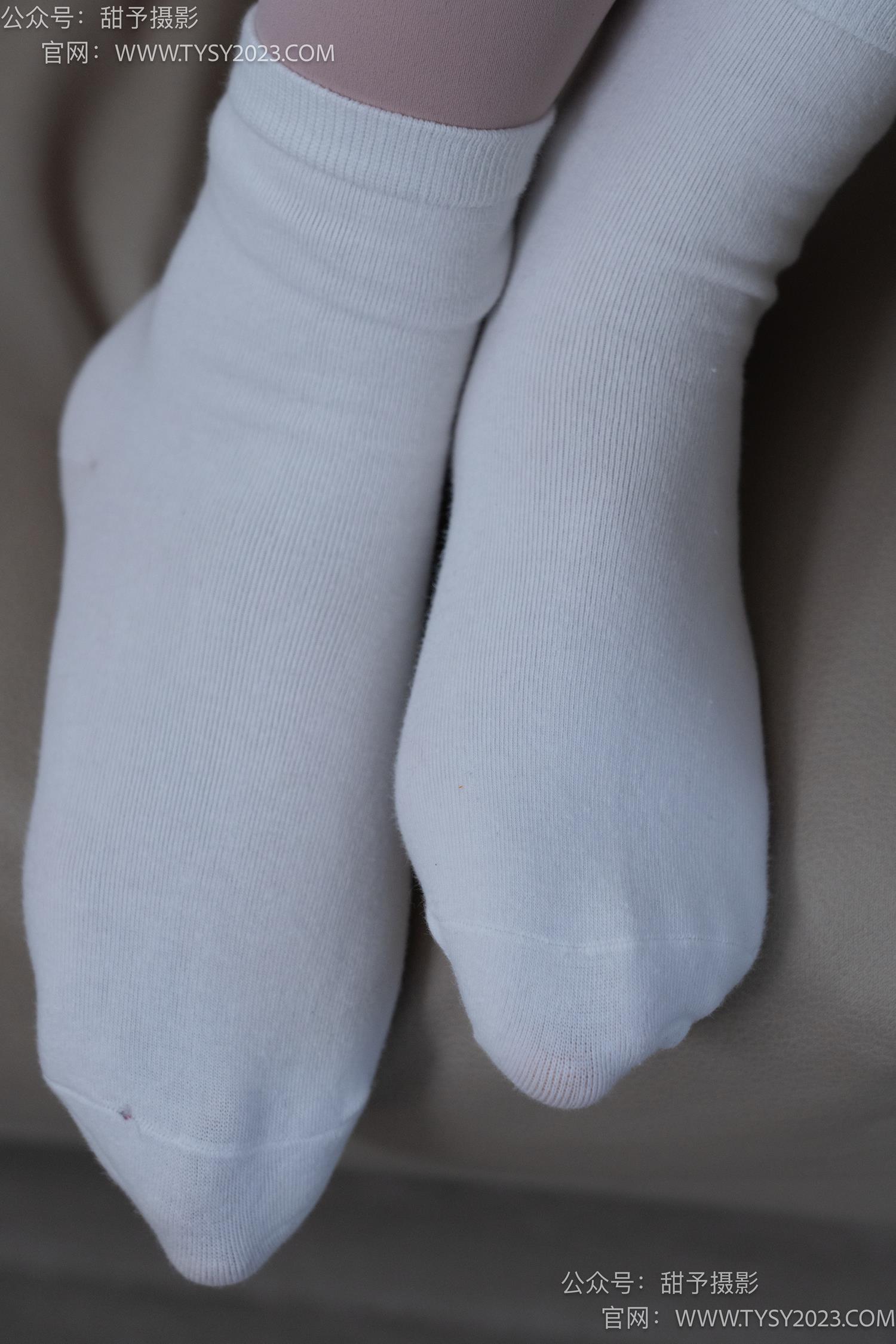 图片[83]-甜予摄影 NO.053 璇璇-瑜伽裤、运动鞋、白棉袜、裸足[149P] – 速更版-美库