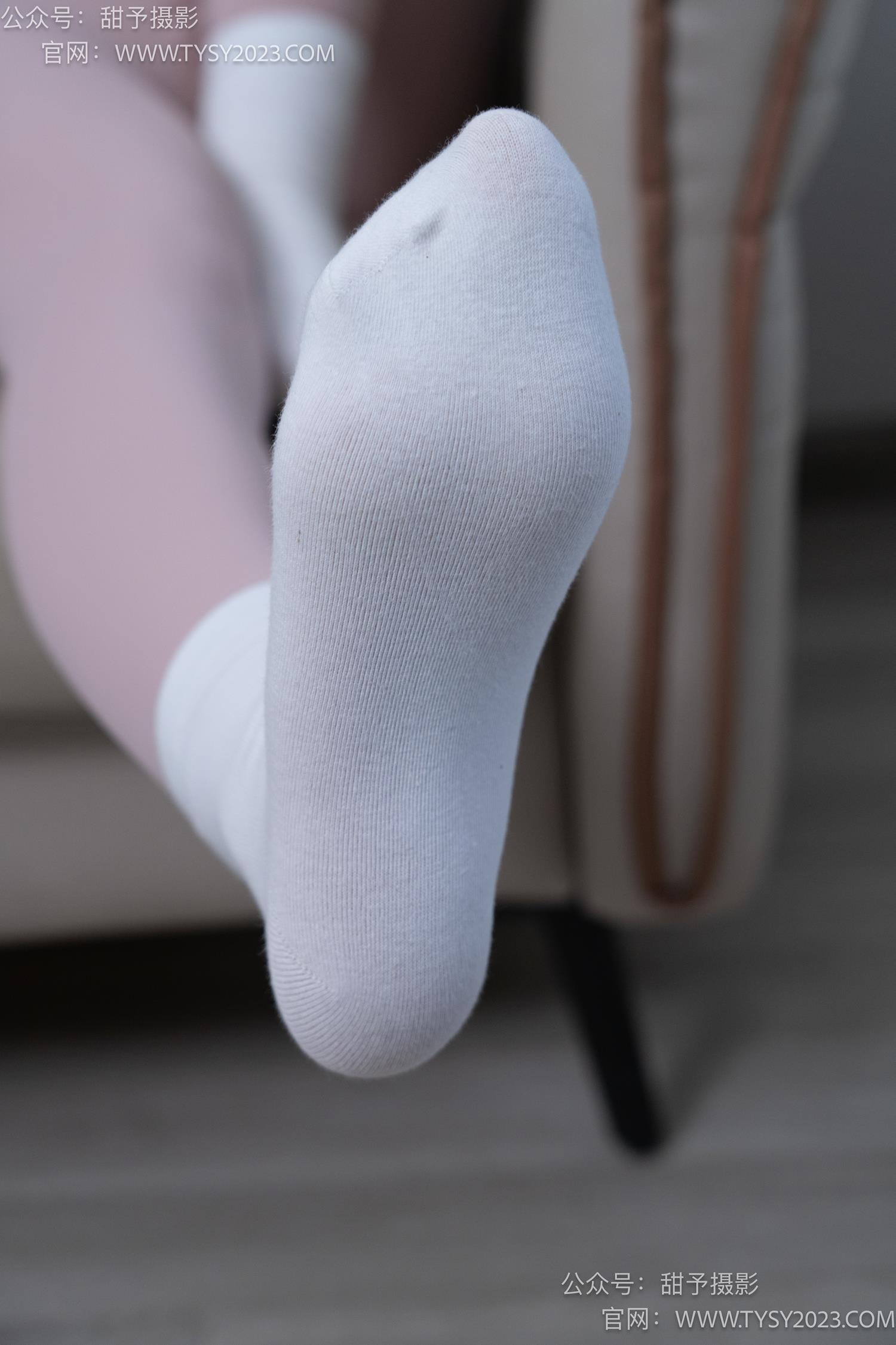 图片[88]-甜予摄影 NO.053 璇璇-瑜伽裤、运动鞋、白棉袜、裸足[149P] – 速更版-美库