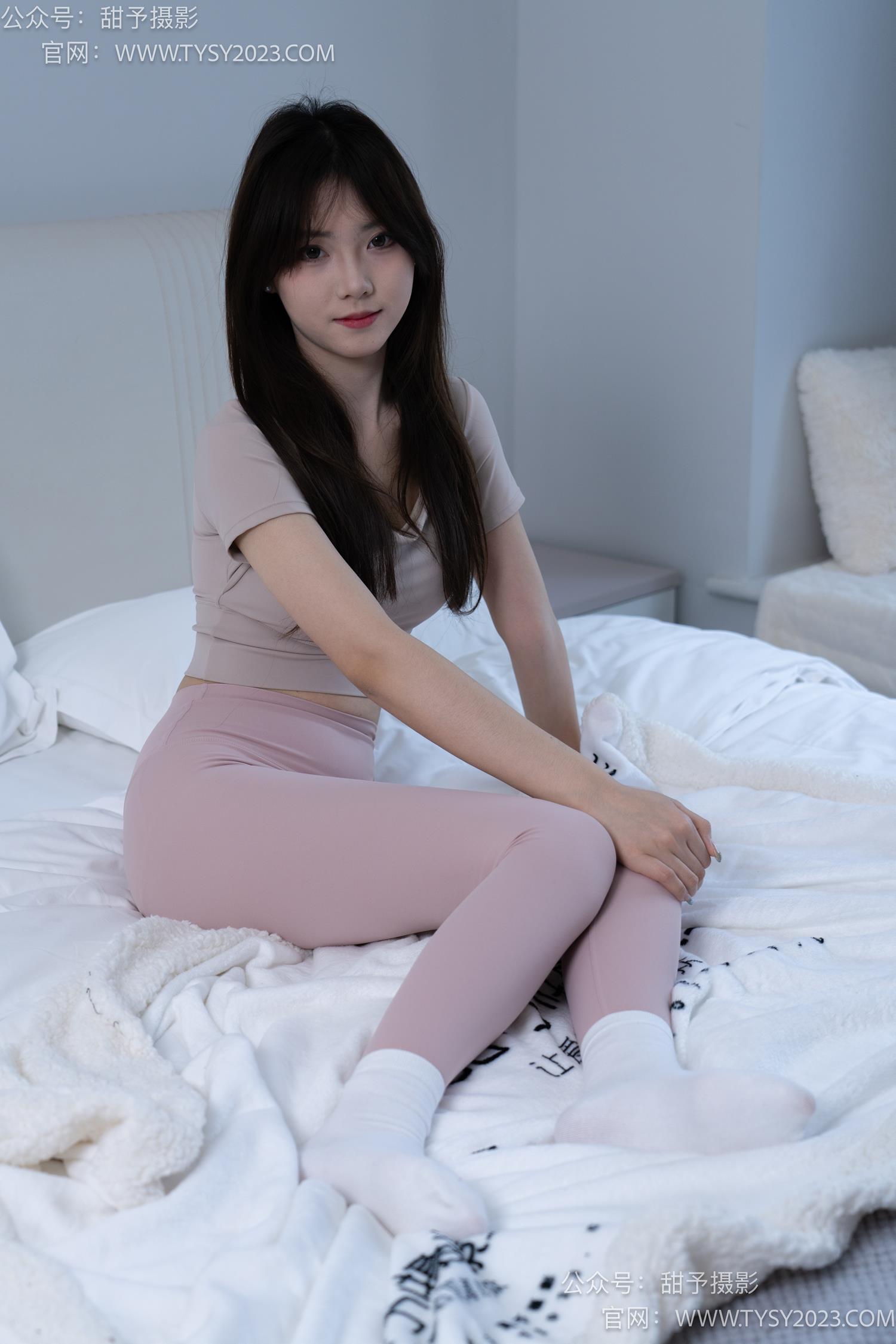 图片[91]-甜予摄影 NO.053 璇璇-瑜伽裤、运动鞋、白棉袜、裸足[149P] – 速更版-美库