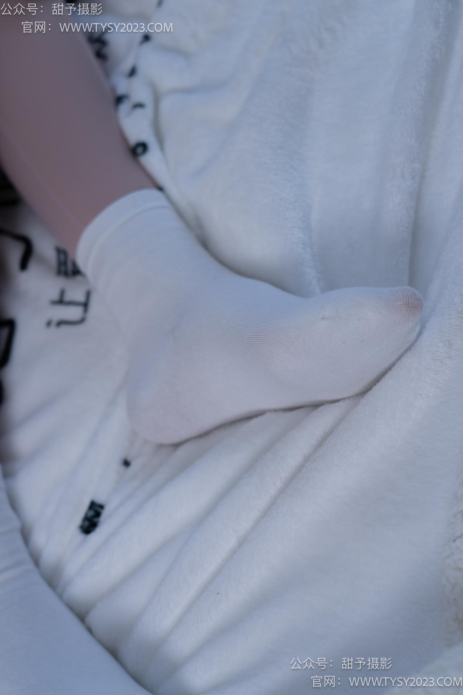 图片[93]-甜予摄影 NO.053 璇璇-瑜伽裤、运动鞋、白棉袜、裸足[149P] – 速更版-美库