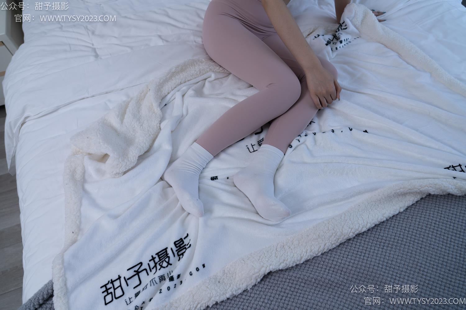 图片[94]-甜予摄影 NO.053 璇璇-瑜伽裤、运动鞋、白棉袜、裸足[149P] – 速更版-美库