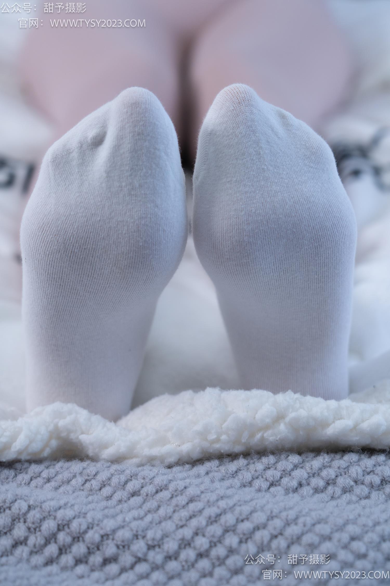 图片[98]-甜予摄影 NO.053 璇璇-瑜伽裤、运动鞋、白棉袜、裸足[149P] – 速更版-美库