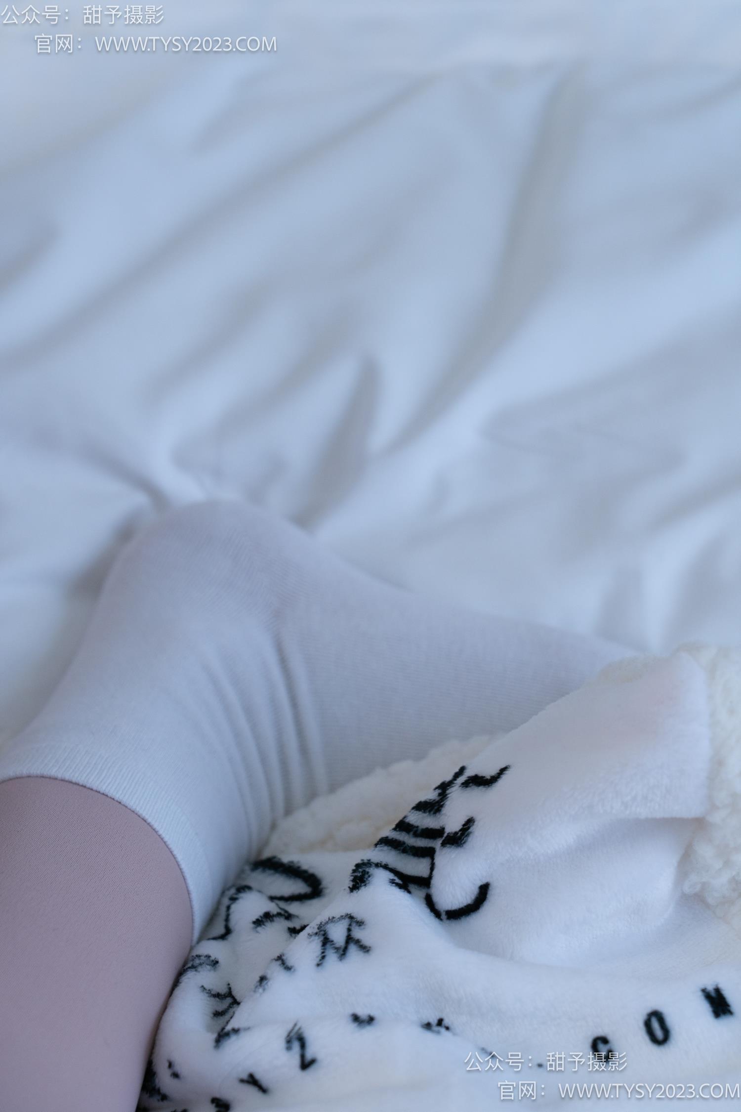 图片[109]-甜予摄影 NO.053 璇璇-瑜伽裤、运动鞋、白棉袜、裸足[149P] – 速更版-美库