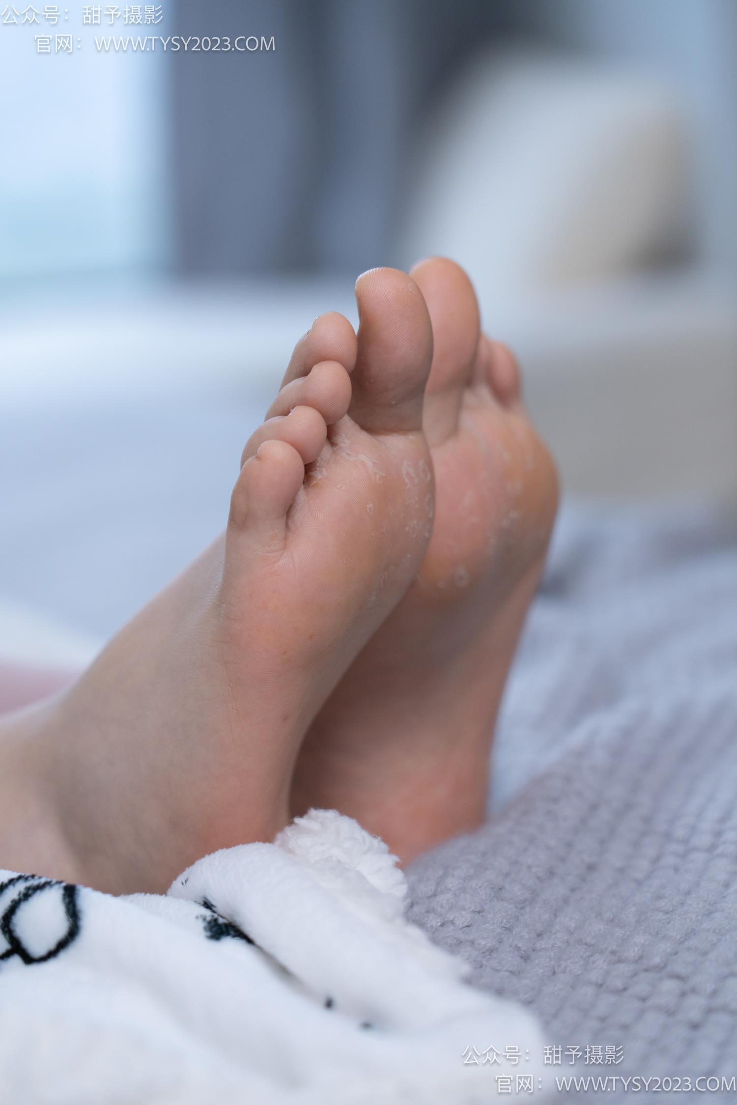 图片[124]-甜予摄影 NO.053 璇璇-瑜伽裤、运动鞋、白棉袜、裸足[149P] – 速更版-美库