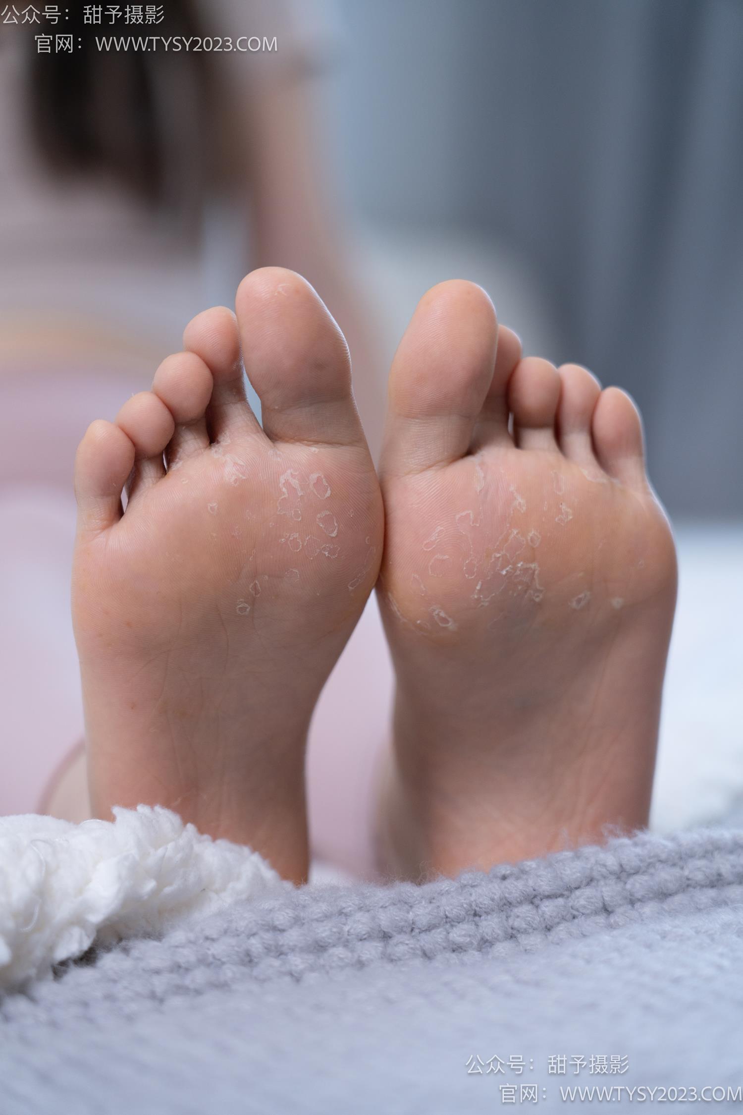 图片[125]-甜予摄影 NO.053 璇璇-瑜伽裤、运动鞋、白棉袜、裸足[149P] – 速更版-美库