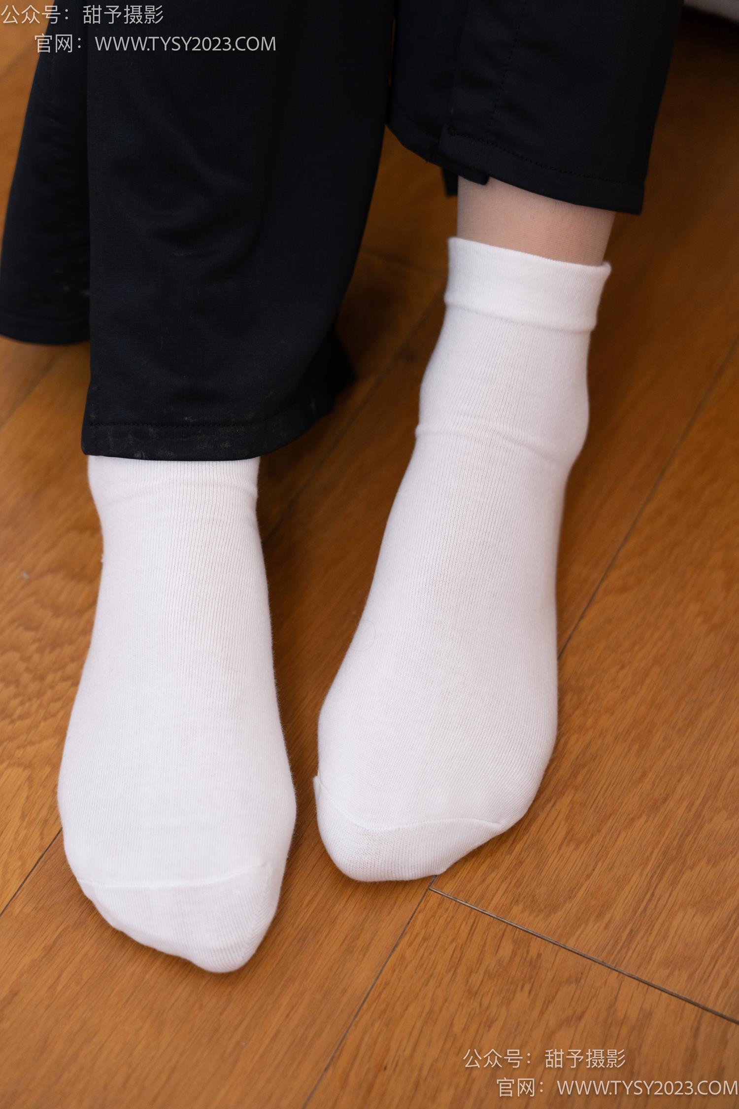 图片[25]-甜予摄影 NO.054 雪梨-皮鞋、白棉袜、肉丝[130P] – 速更版-美库