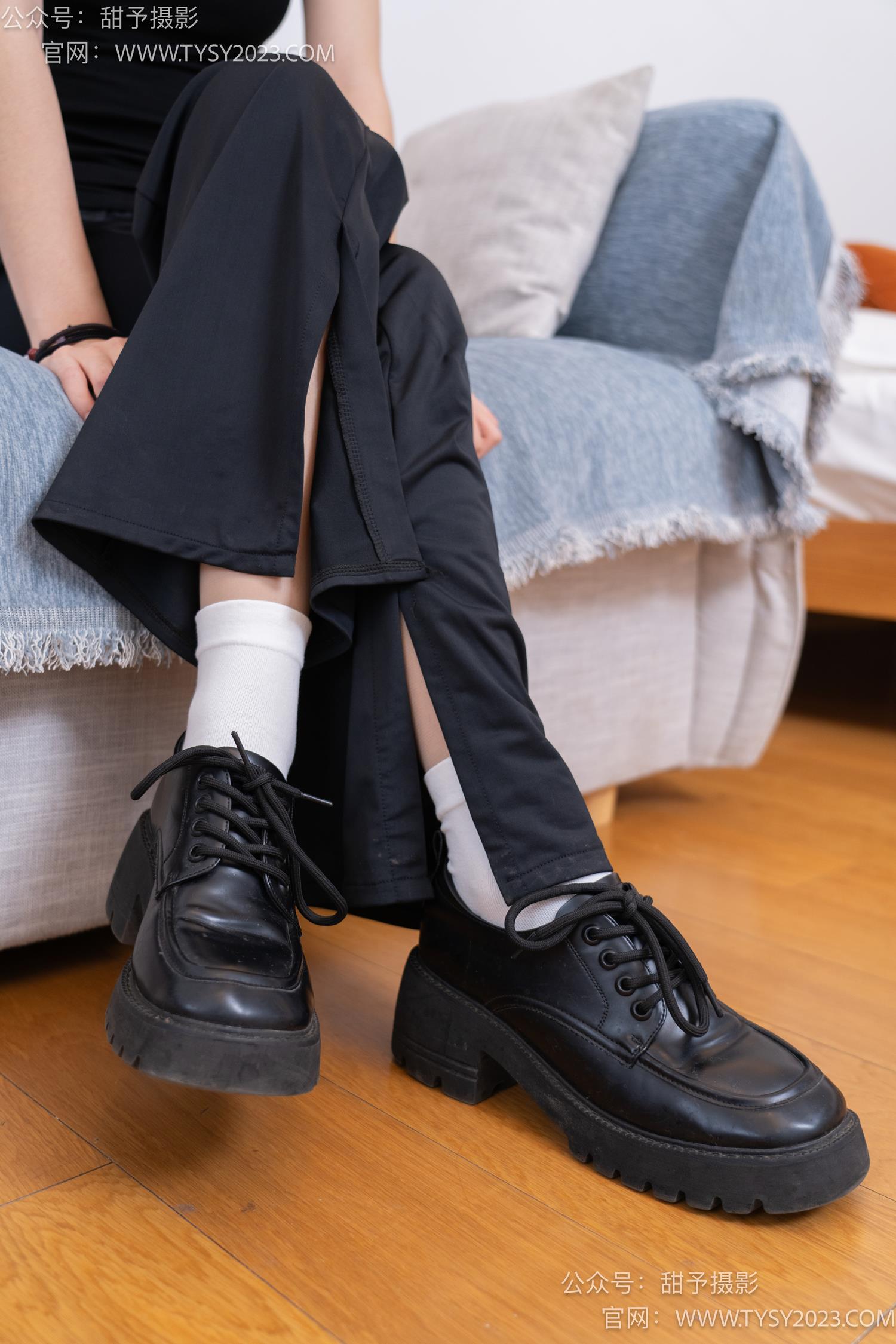 图片[121]-甜予摄影 NO.054 雪梨-皮鞋、白棉袜、肉丝[130P] – 速更版-美库