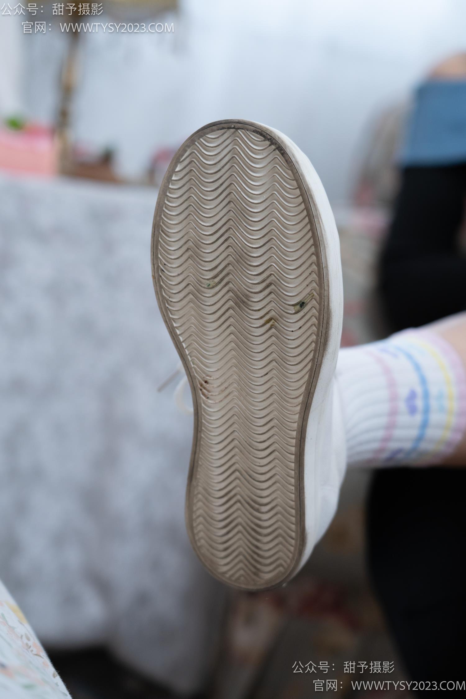 图片[12]-甜予摄影 NO.055 筱筱-板鞋、白棉袜、裸足[116P] – 速更版-美库