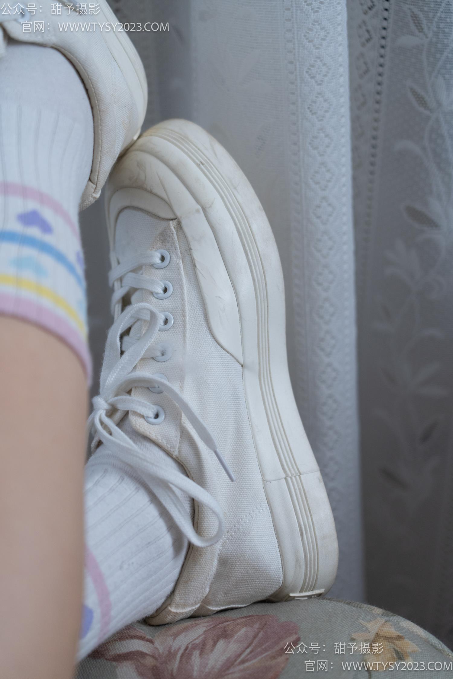 图片[16]-甜予摄影 NO.055 筱筱-板鞋、白棉袜、裸足[116P] – 速更版-美库