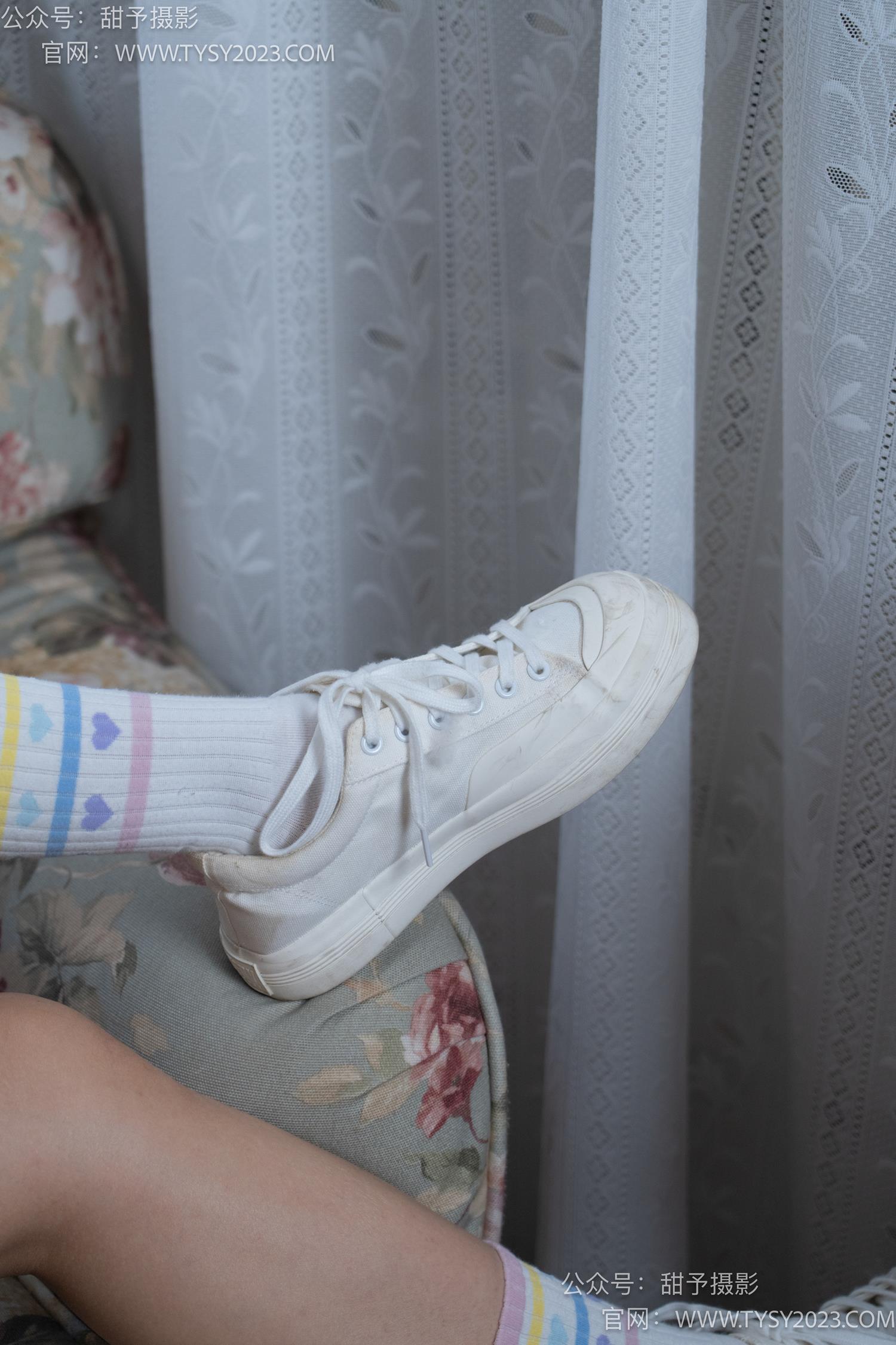 图片[21]-甜予摄影 NO.055 筱筱-板鞋、白棉袜、裸足[116P] – 速更版-美库