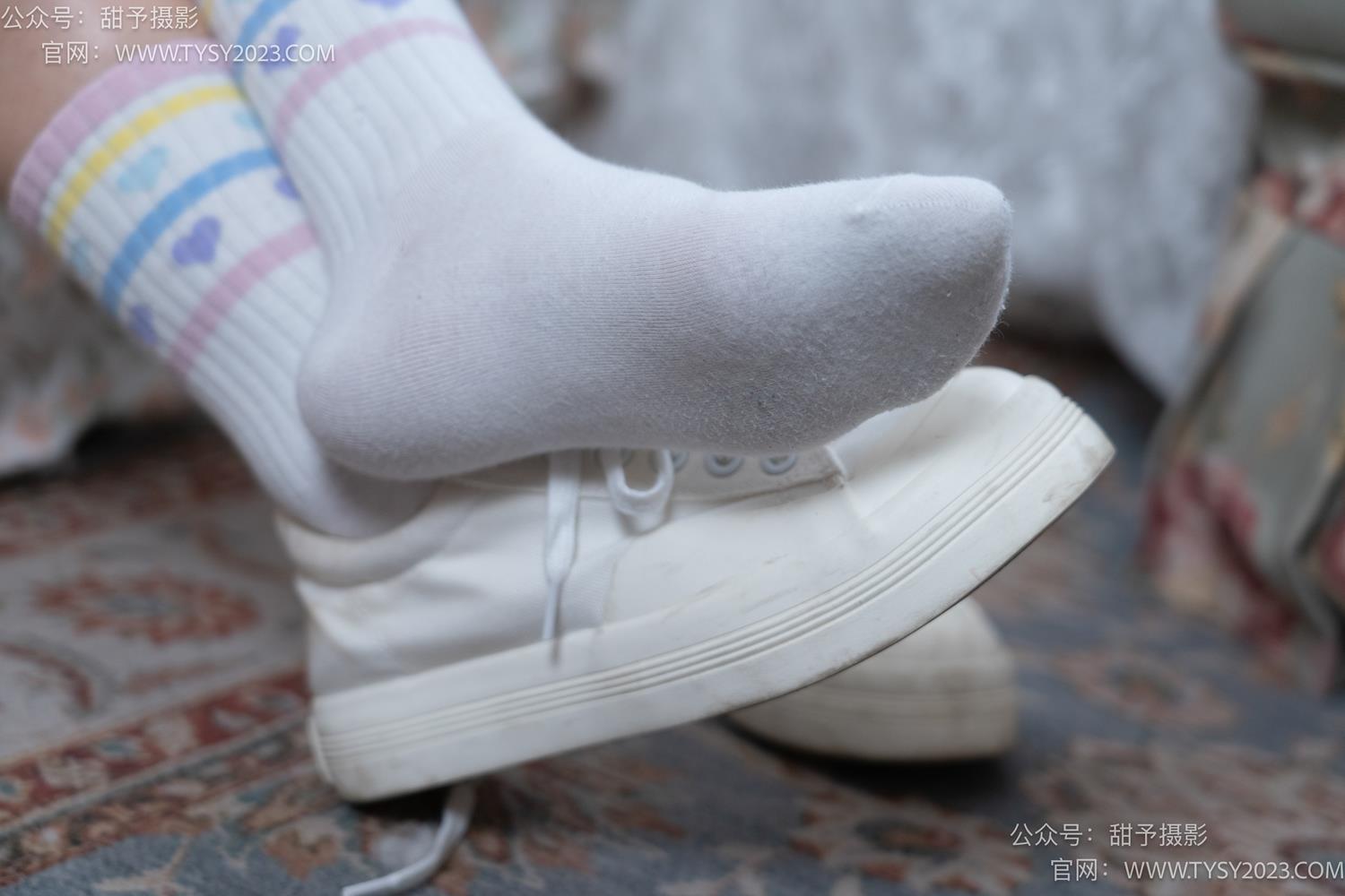 图片[43]-甜予摄影 NO.055 筱筱-板鞋、白棉袜、裸足[116P] – 速更版-美库