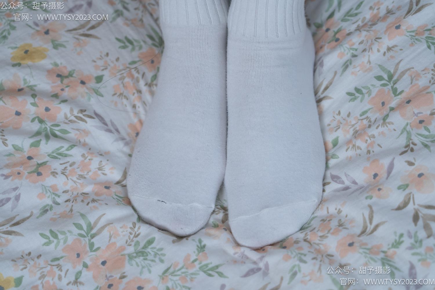 图片[60]-甜予摄影 NO.055 筱筱-板鞋、白棉袜、裸足[116P] – 速更版-美库