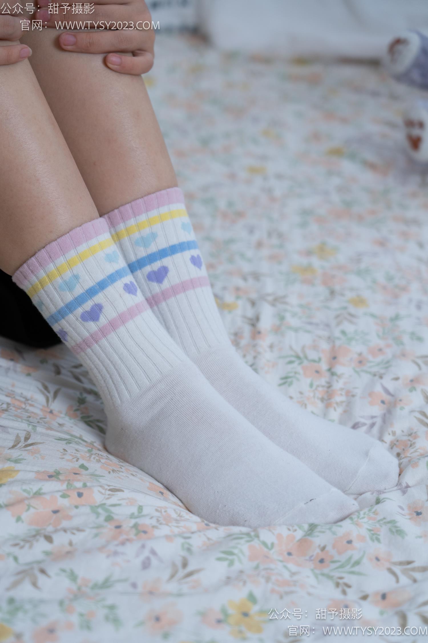 图片[65]-甜予摄影 NO.055 筱筱-板鞋、白棉袜、裸足[116P] – 速更版-美库