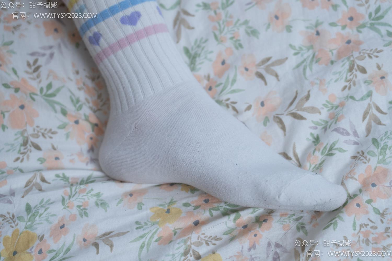 图片[67]-甜予摄影 NO.055 筱筱-板鞋、白棉袜、裸足[116P] – 速更版-美库