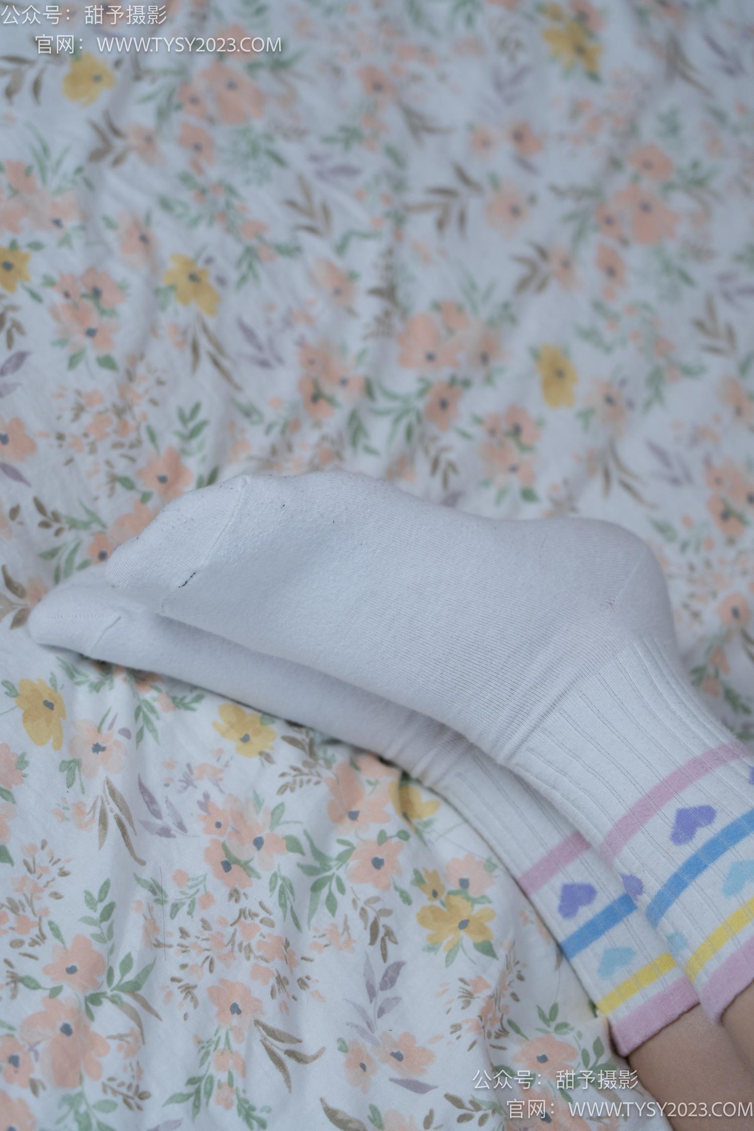 图片[74]-甜予摄影 NO.055 筱筱-板鞋、白棉袜、裸足[116P] – 速更版-美库