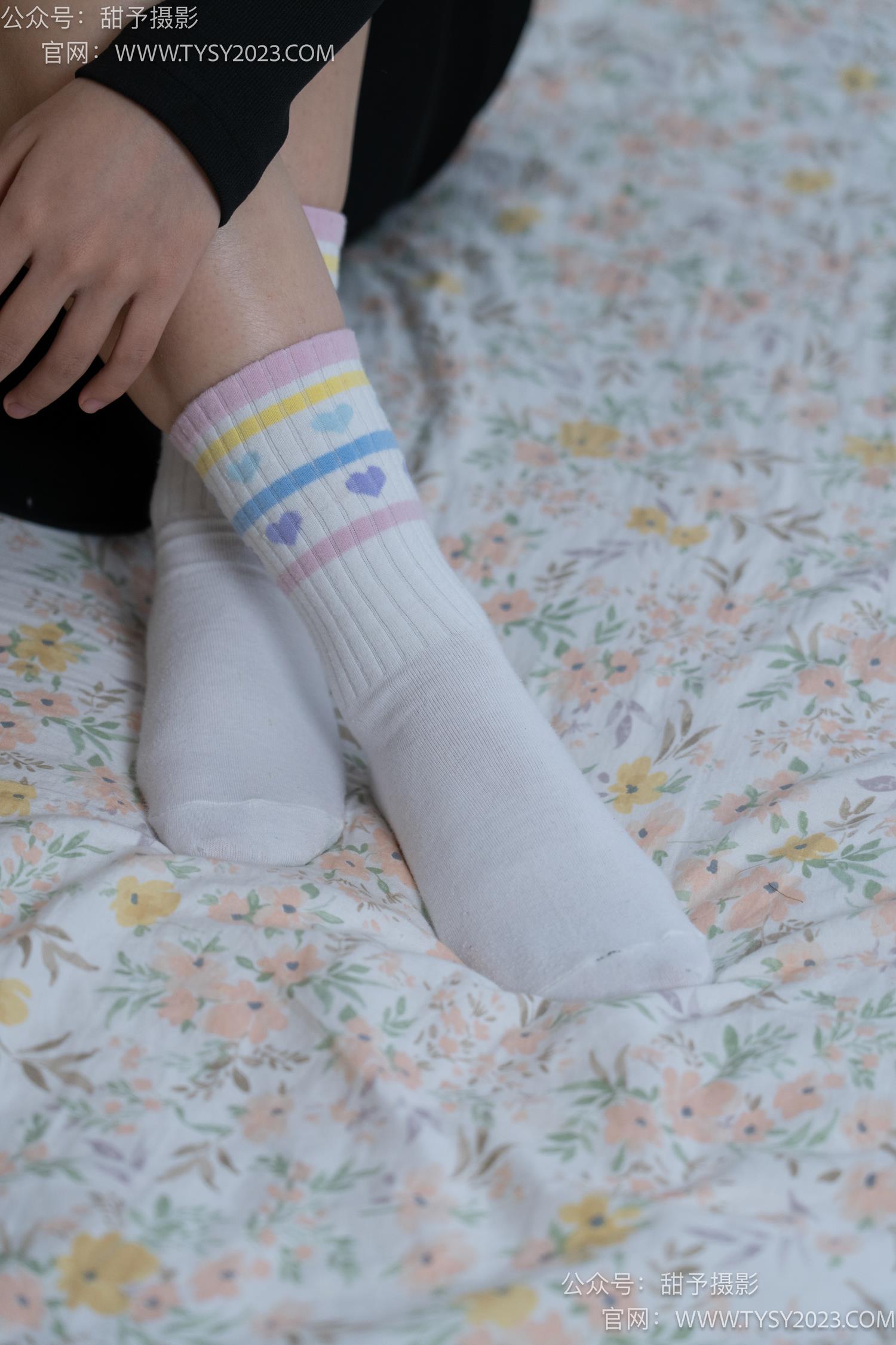图片[81]-甜予摄影 NO.055 筱筱-板鞋、白棉袜、裸足[116P] – 速更版-美库