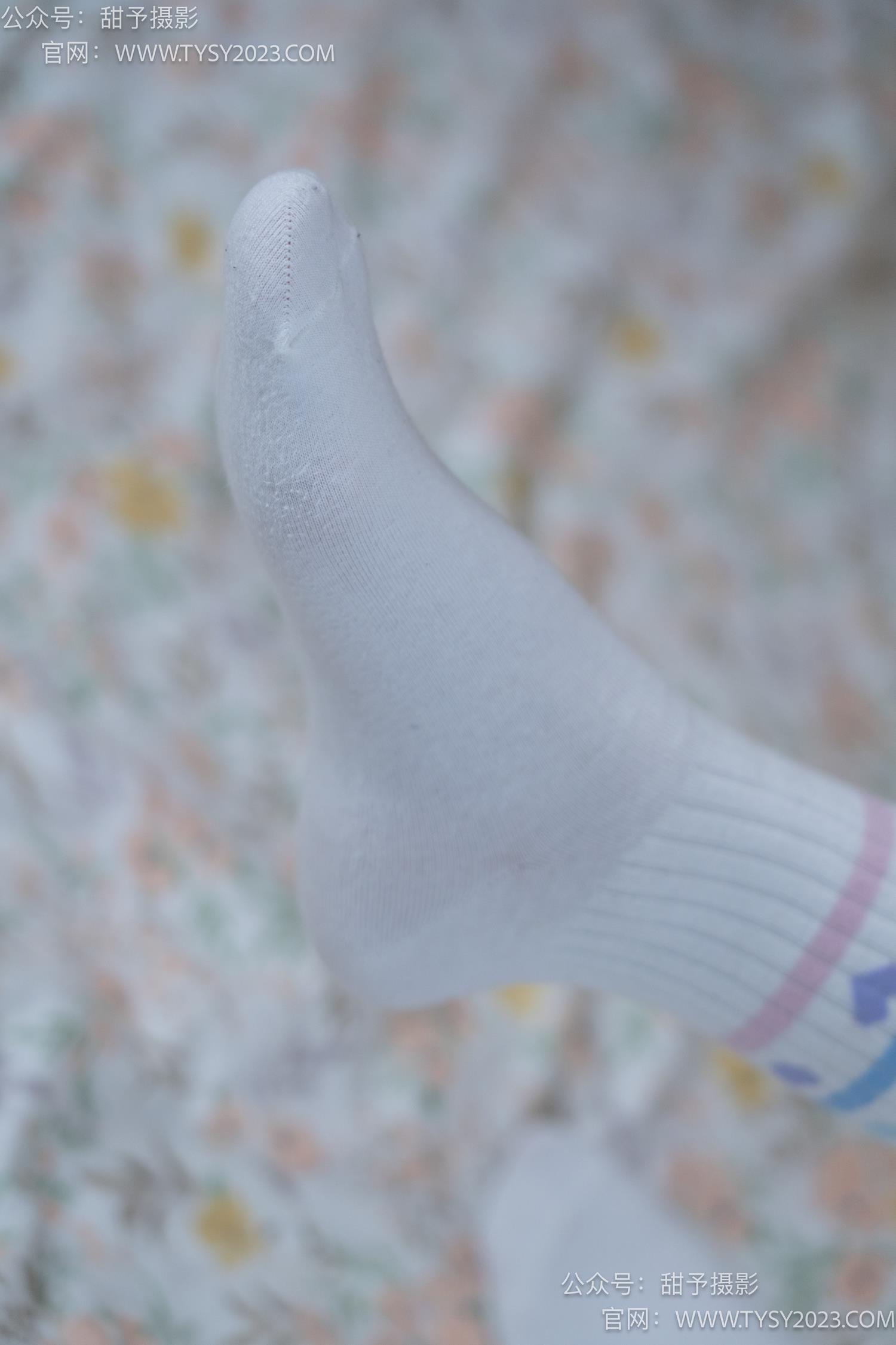 图片[86]-甜予摄影 NO.055 筱筱-板鞋、白棉袜、裸足[116P] – 速更版-美库