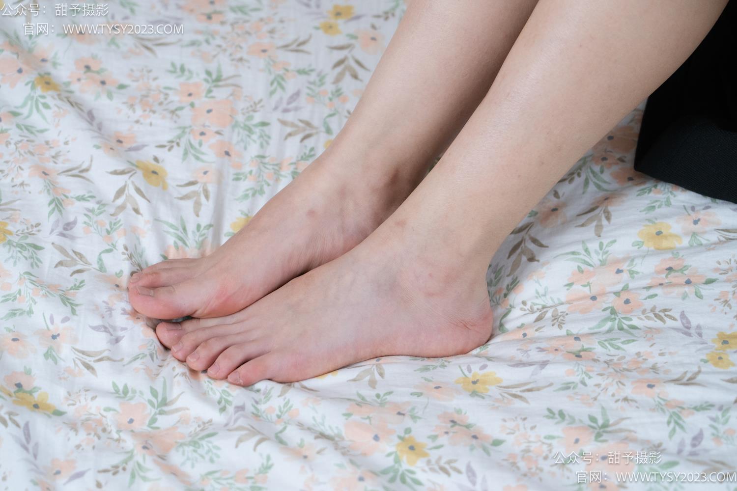 图片[97]-甜予摄影 NO.055 筱筱-板鞋、白棉袜、裸足[116P] – 速更版-美库