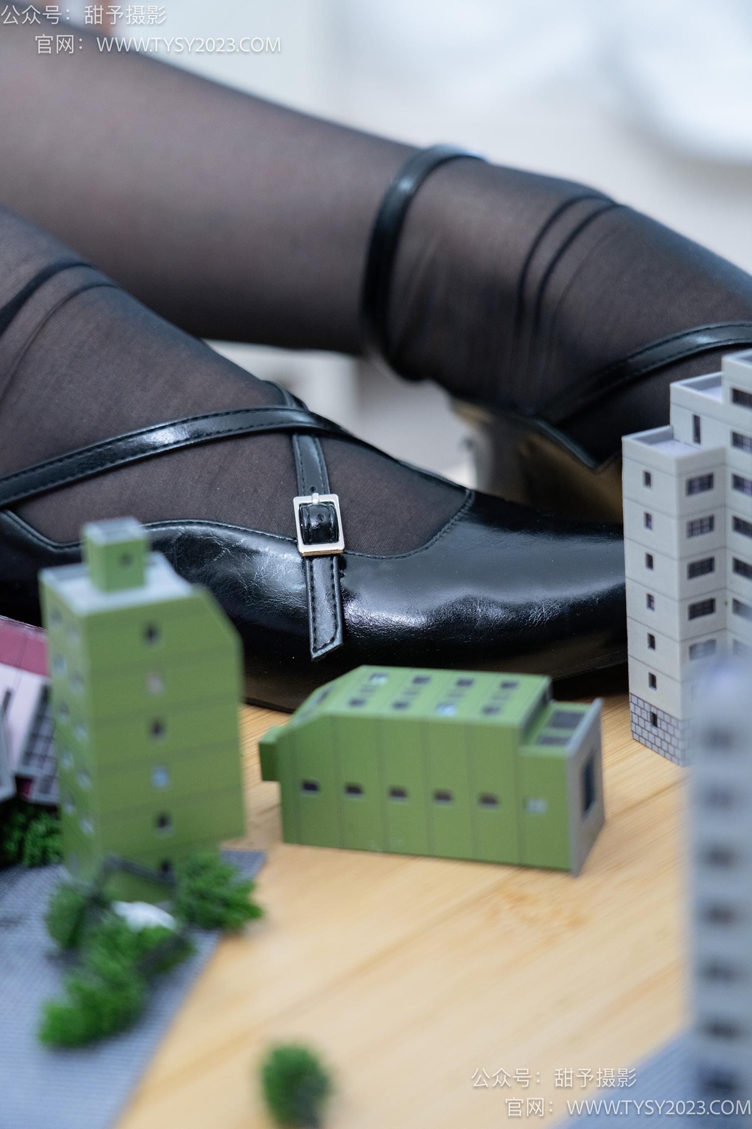 图片[27]-甜予摄影 NO.056 璇璇-高跟鞋、黑丝、白丝、裸足、小人国剧情[194P] – 速更版-美库