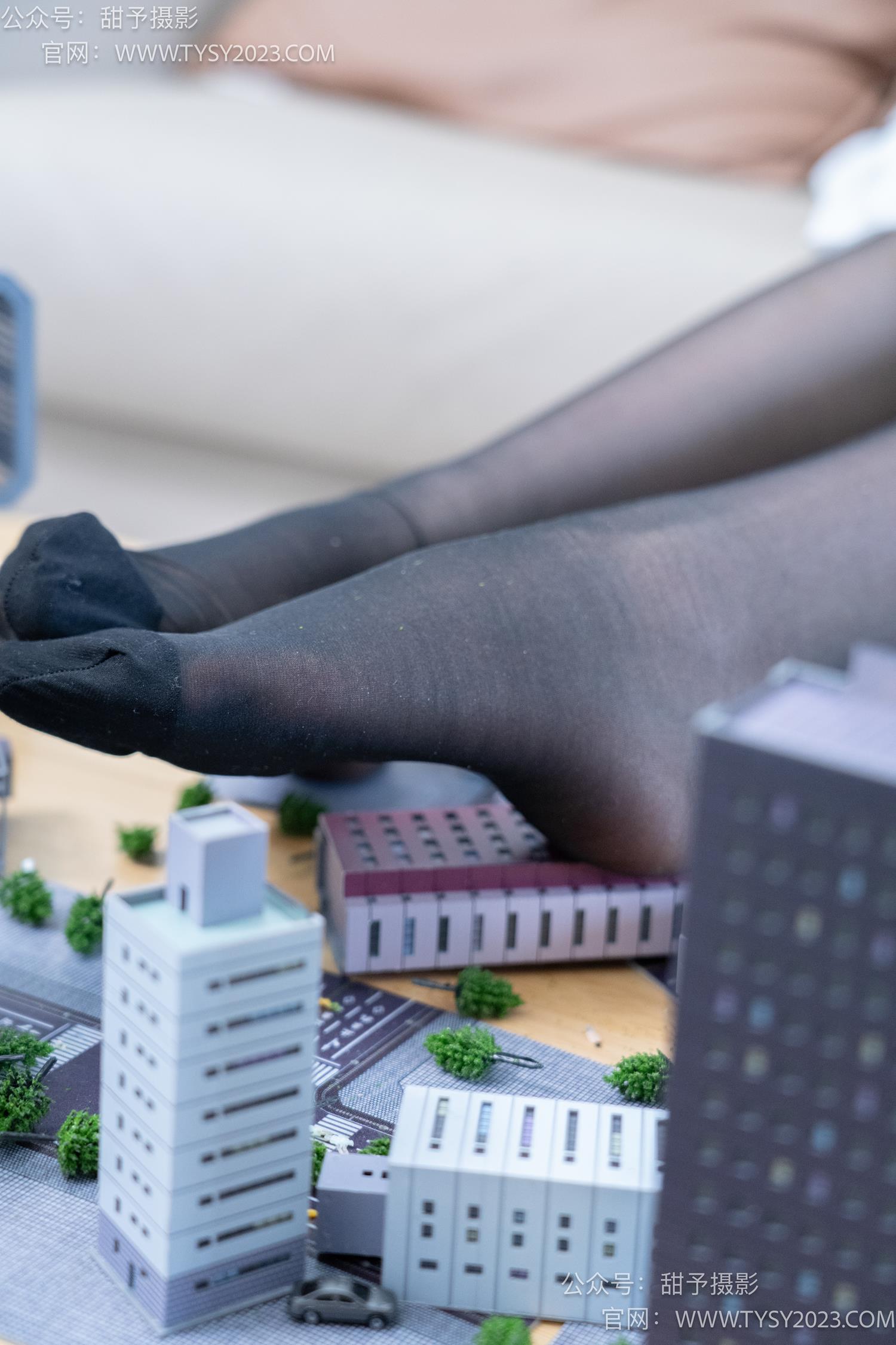 图片[75]-甜予摄影 NO.056 璇璇-高跟鞋、黑丝、白丝、裸足、小人国剧情[194P] – 速更版-美库