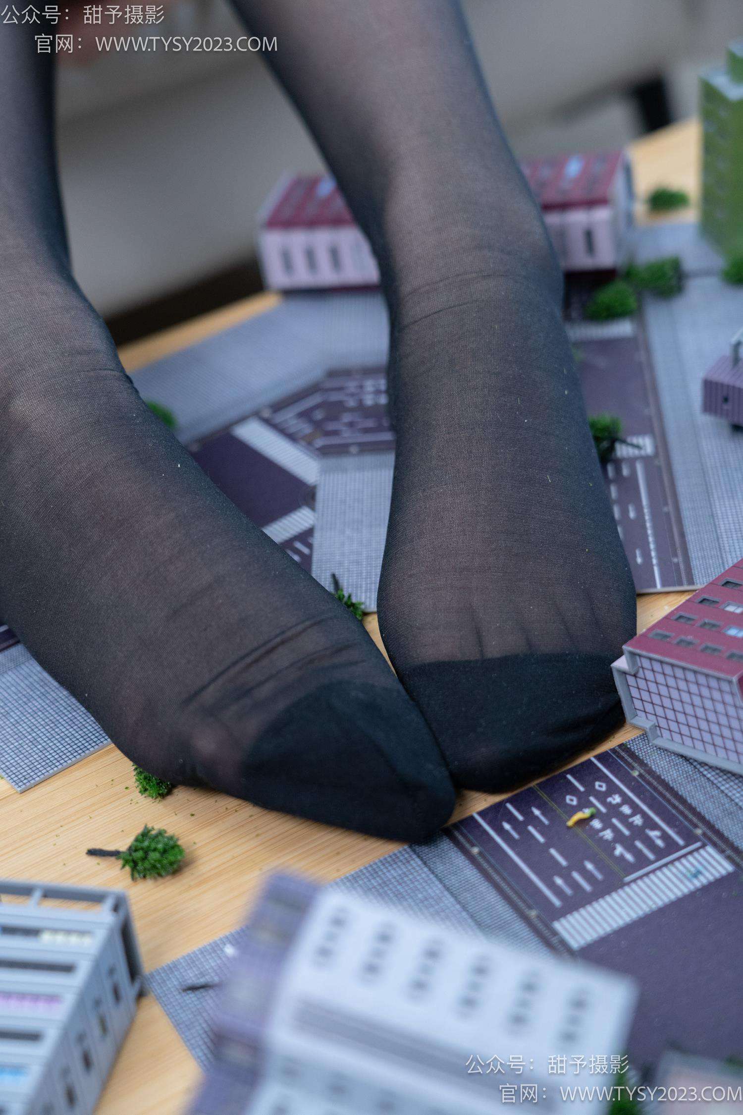 图片[77]-甜予摄影 NO.056 璇璇-高跟鞋、黑丝、白丝、裸足、小人国剧情[194P] – 速更版-美库