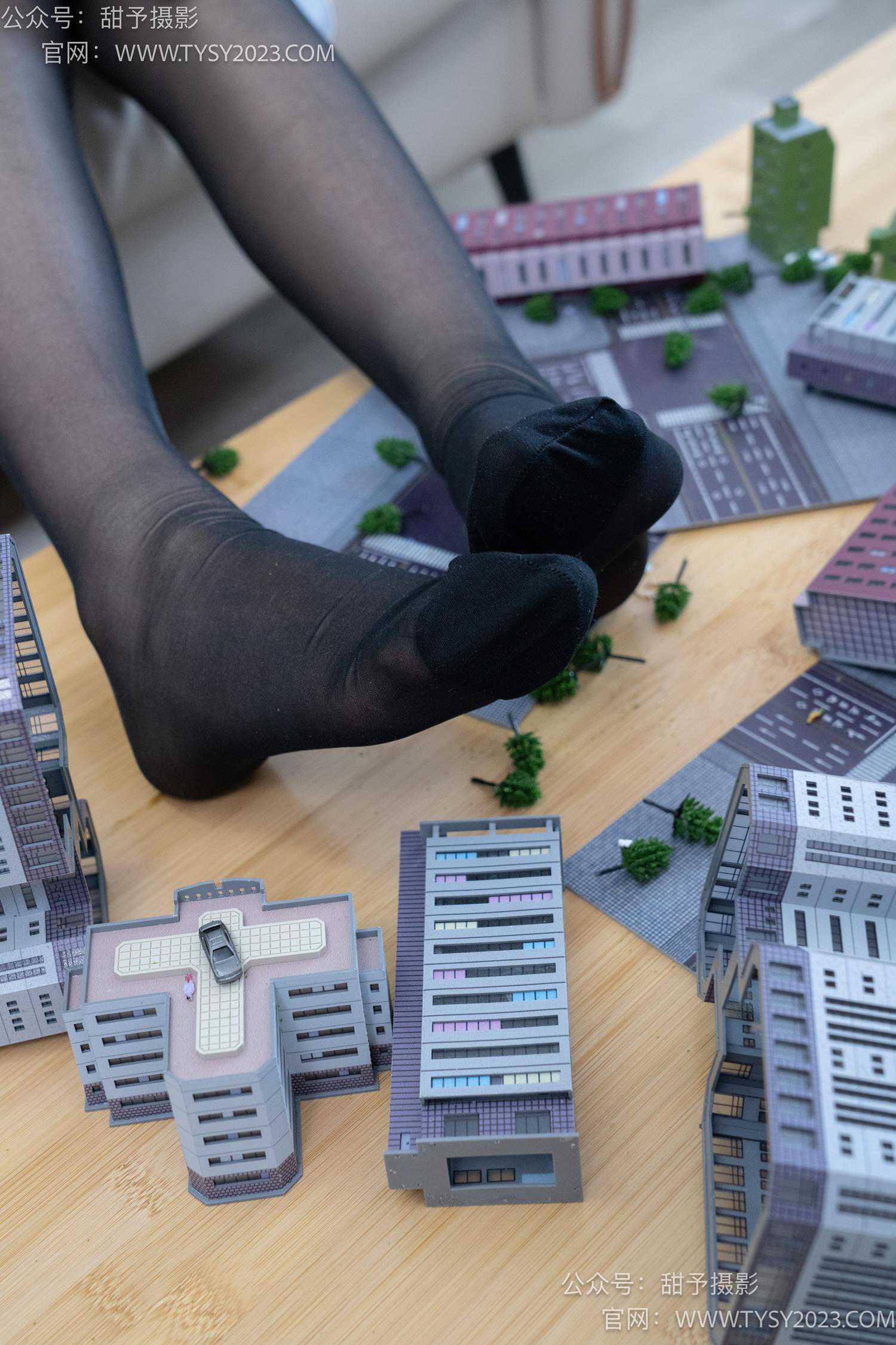 图片[87]-甜予摄影 NO.056 璇璇-高跟鞋、黑丝、白丝、裸足、小人国剧情[194P] – 速更版-美库