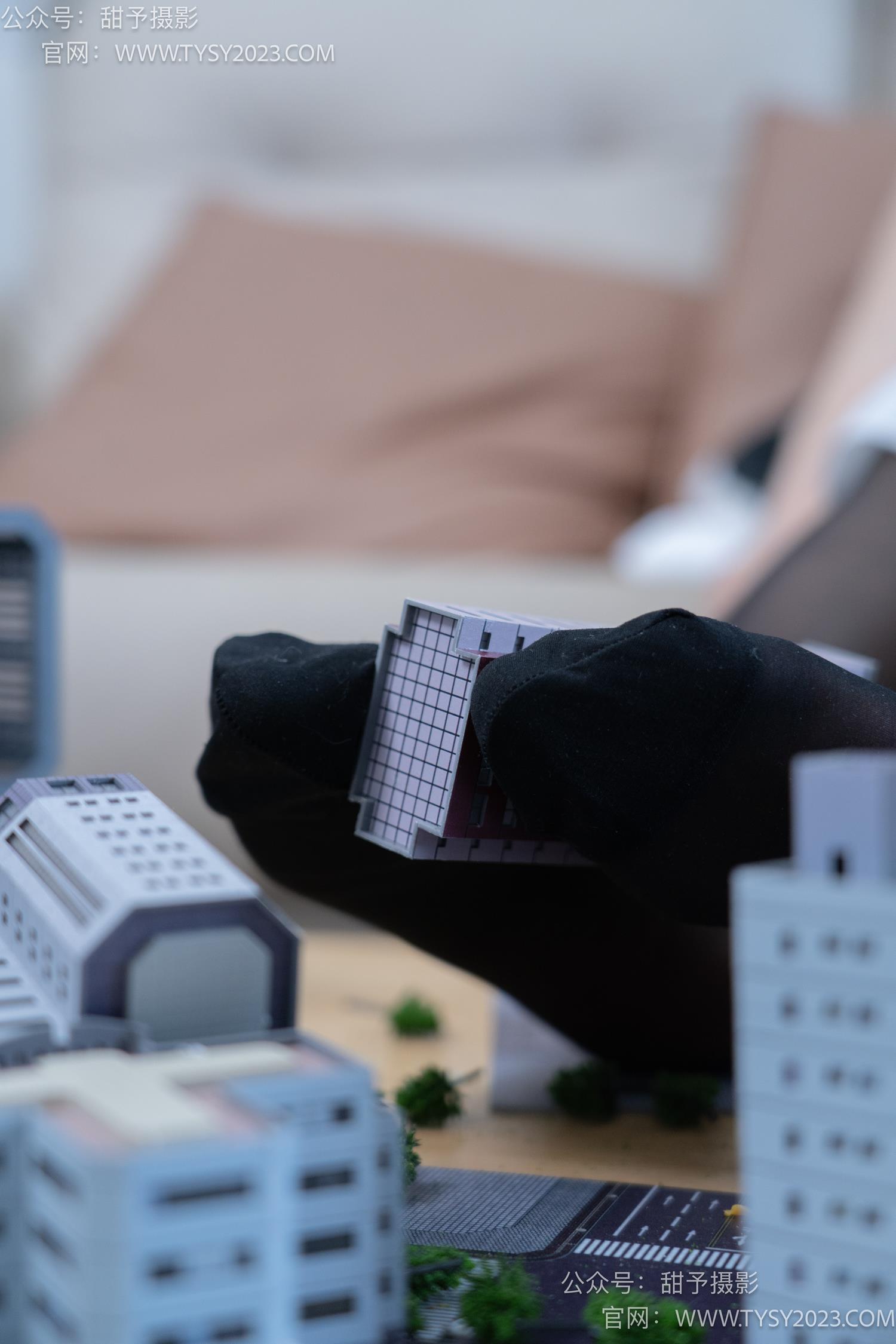 图片[93]-甜予摄影 NO.056 璇璇-高跟鞋、黑丝、白丝、裸足、小人国剧情[194P] – 速更版-美库