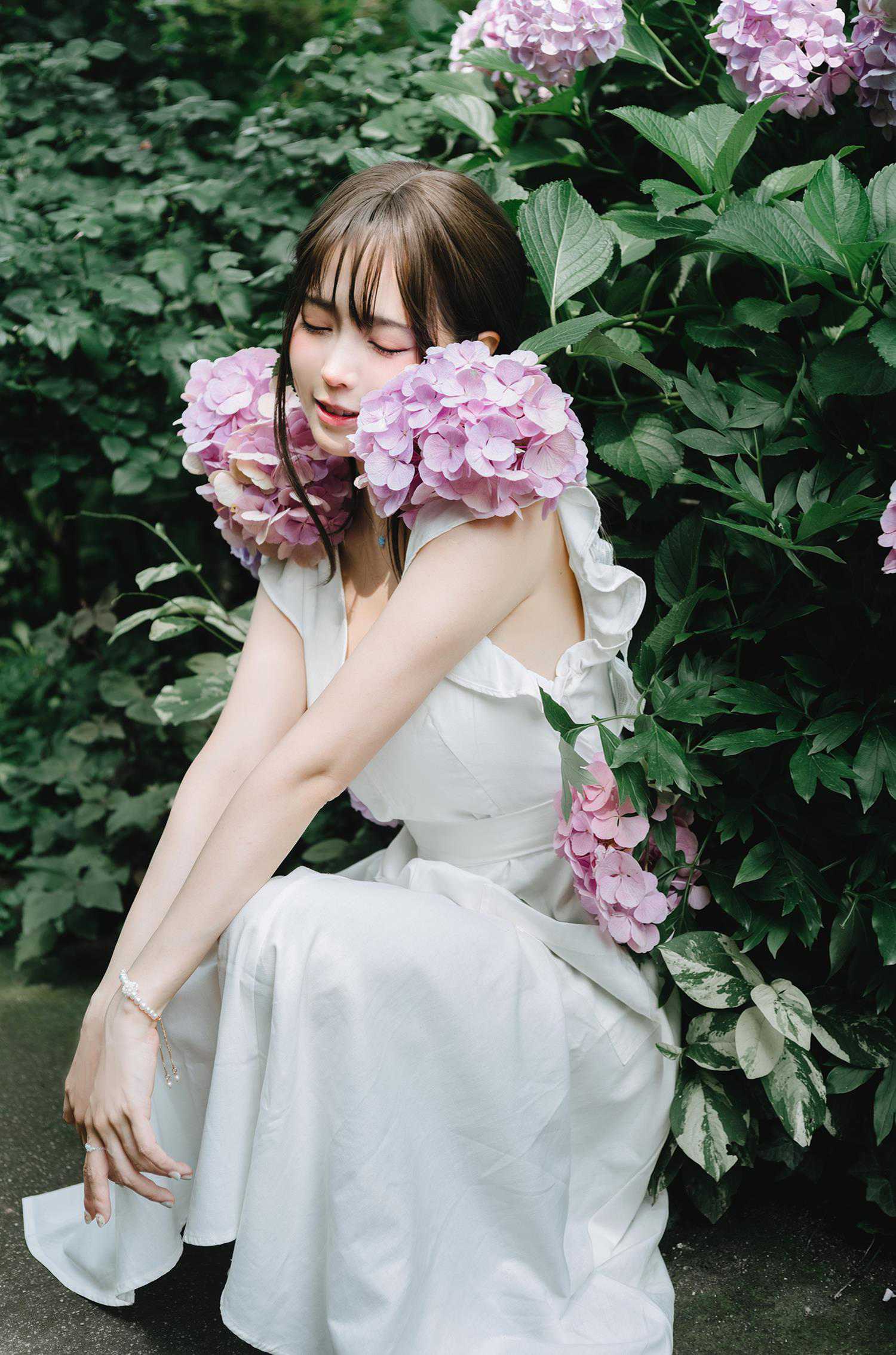 图片[31]-Ely_eee(ElyEE子)  – Rainy Season 雨季繡球花[31P] – 速更版-美库